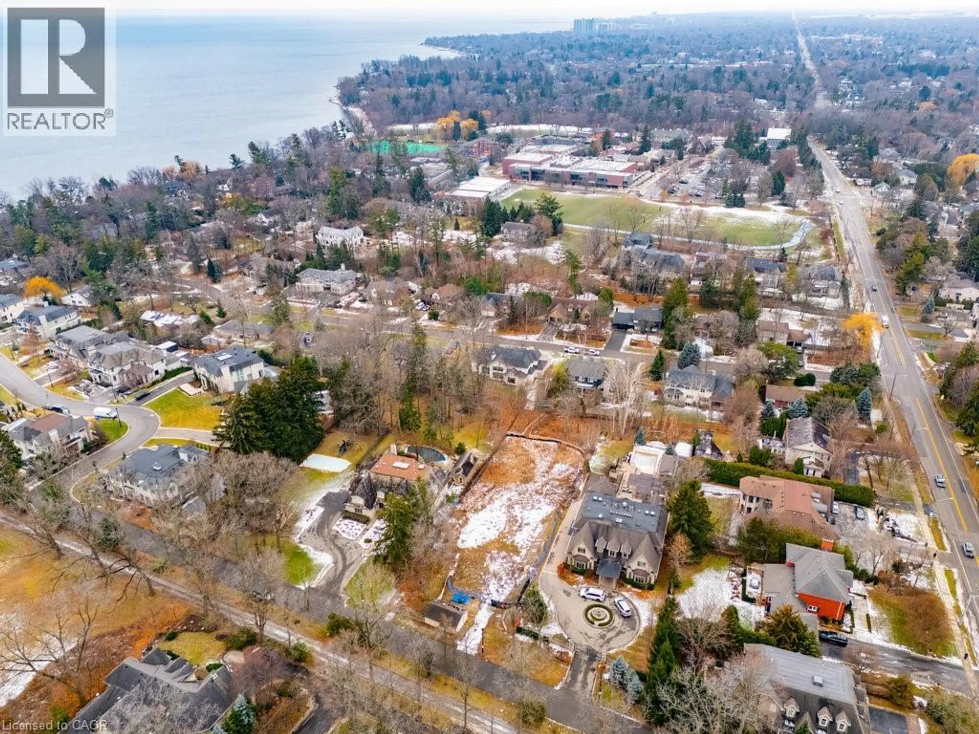 408 LAKESHORE Road W - Image 12