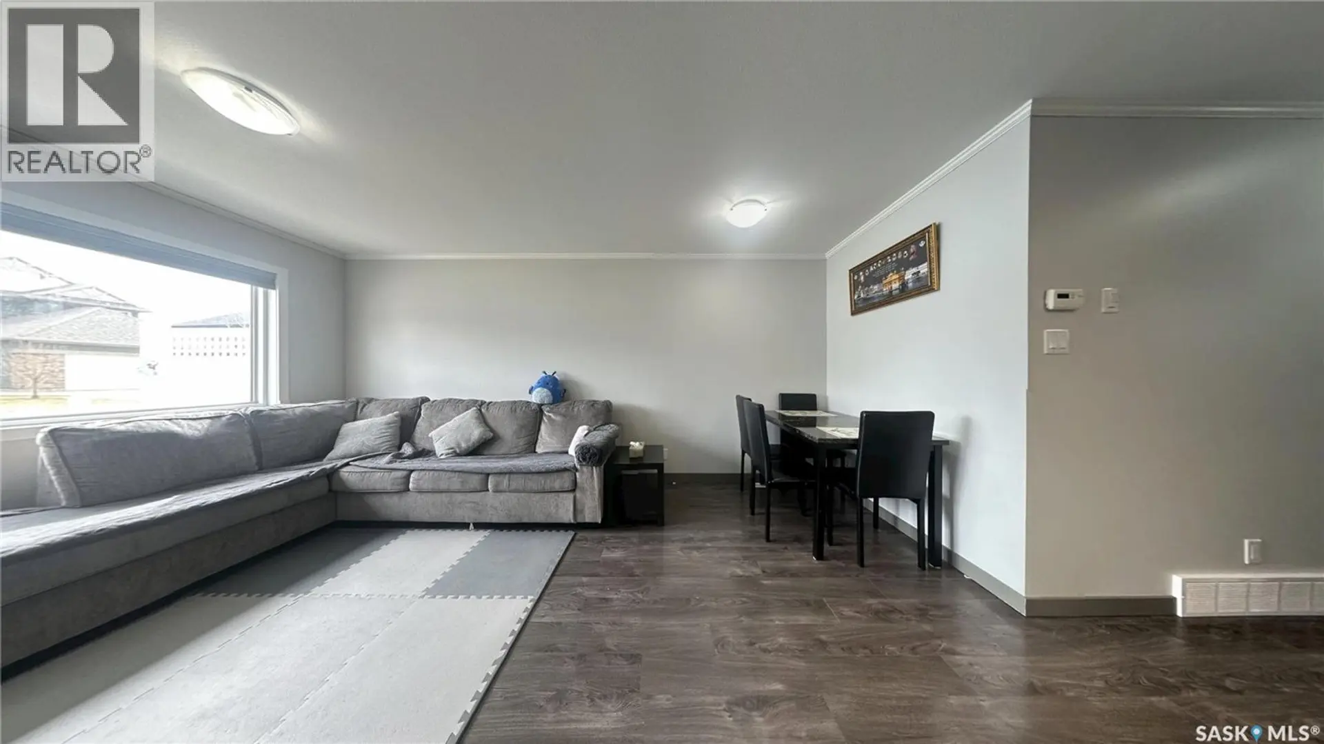 #265 322 LEWIN WAY - Image 6
