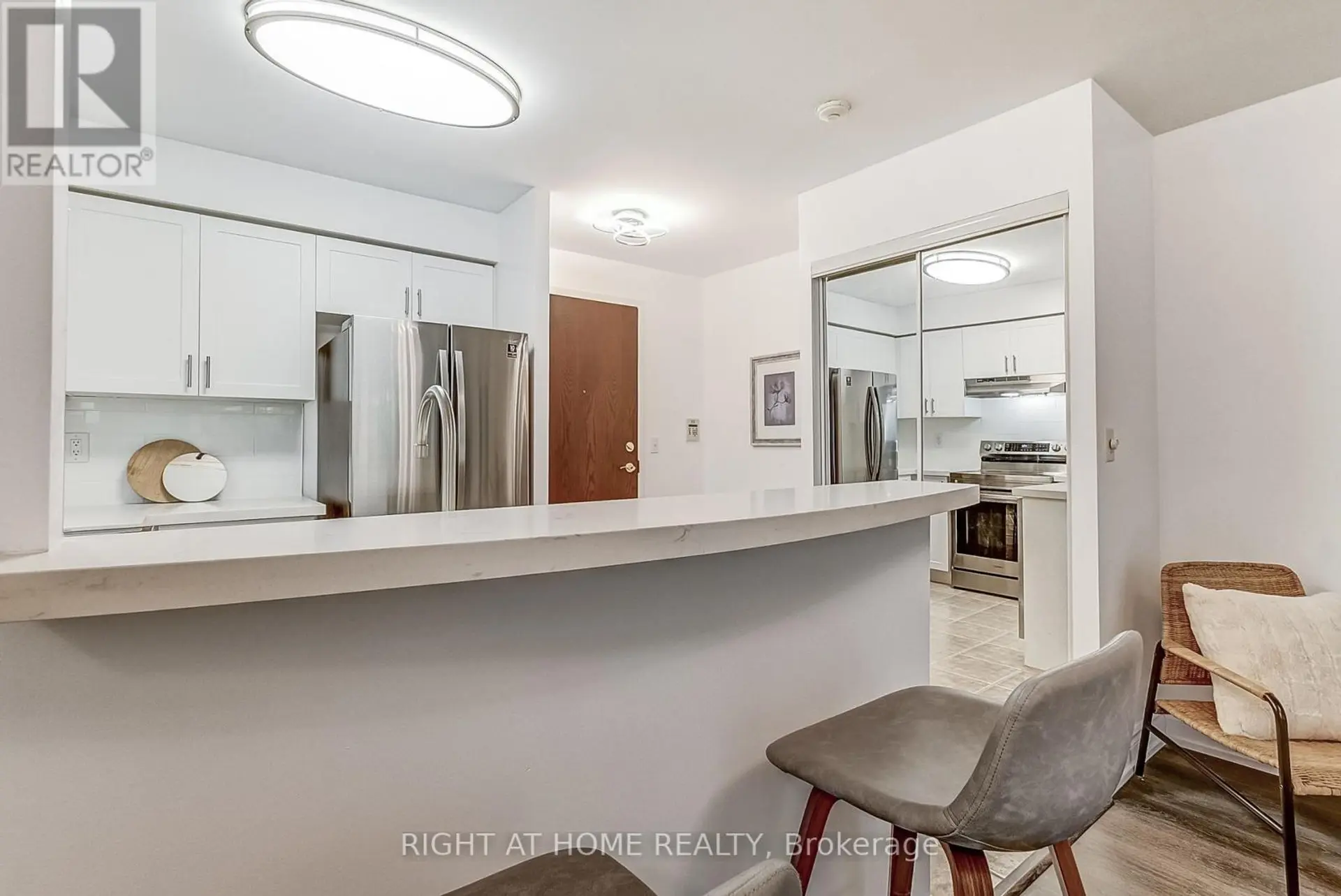 #508 2565 ERIN CENTRE BOULEVARD - Image 4