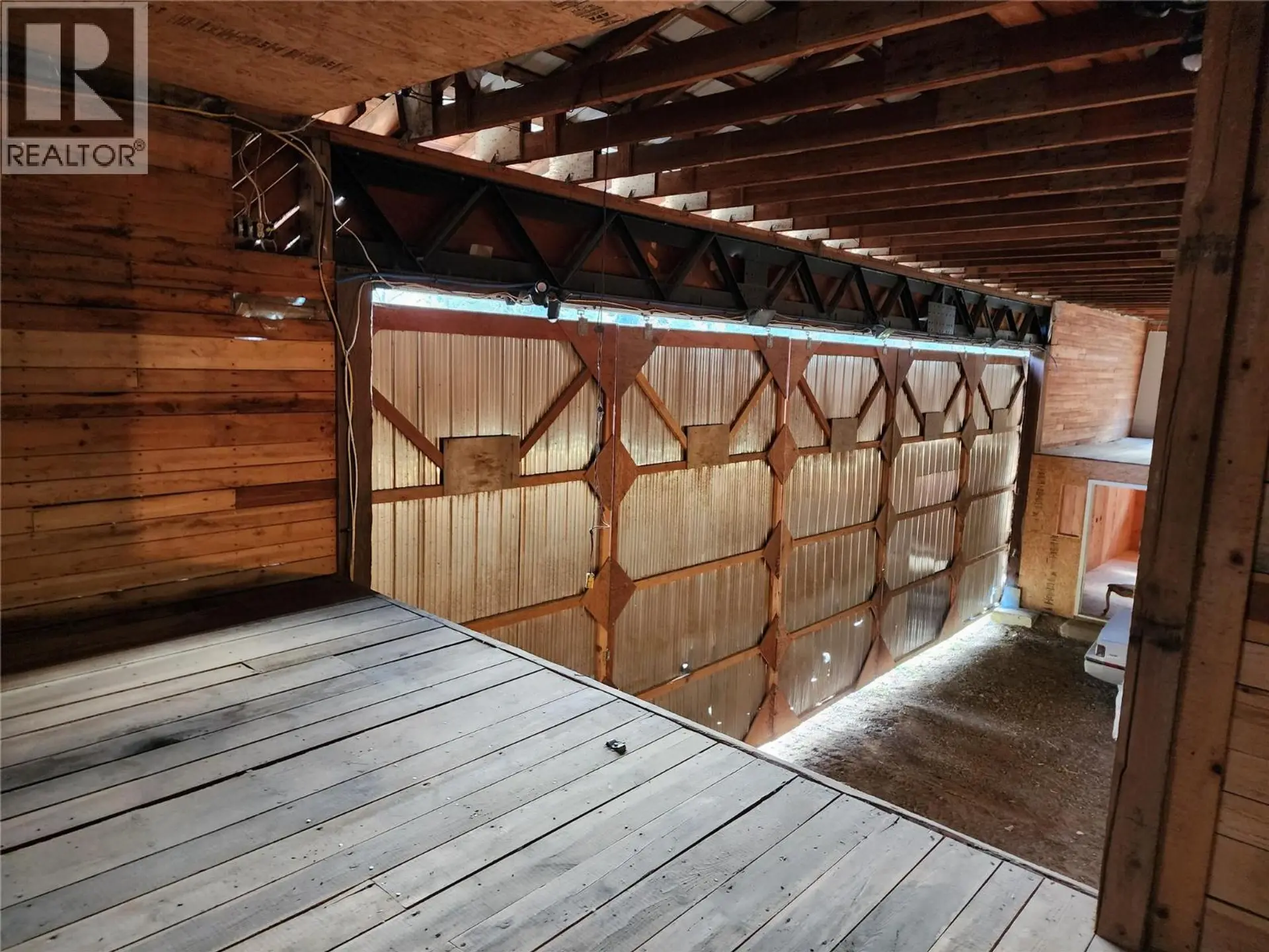 1531 Mountain Ridge Road - Image 5