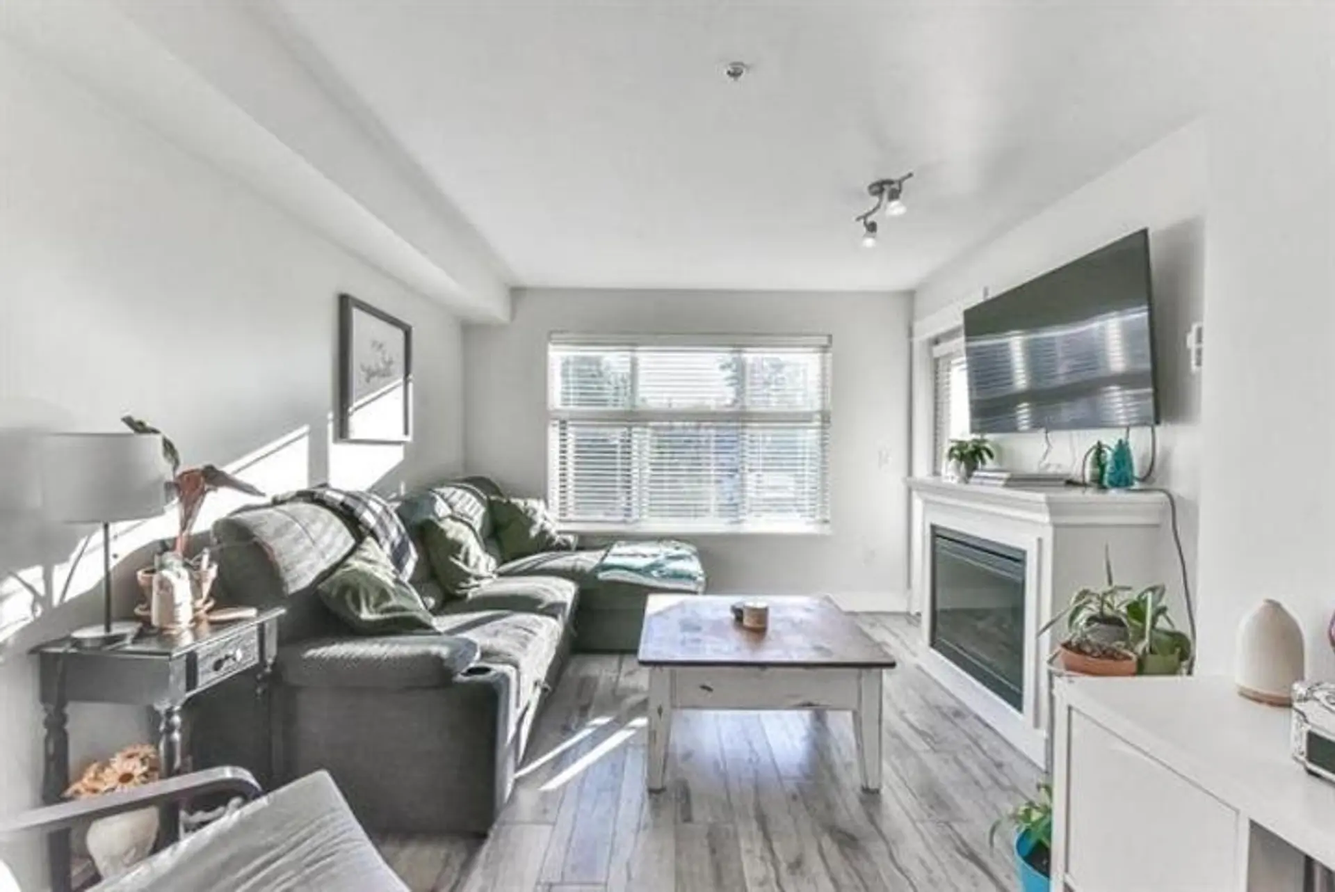 Property at #203 2515 Park Drive, Abbotsford, BC