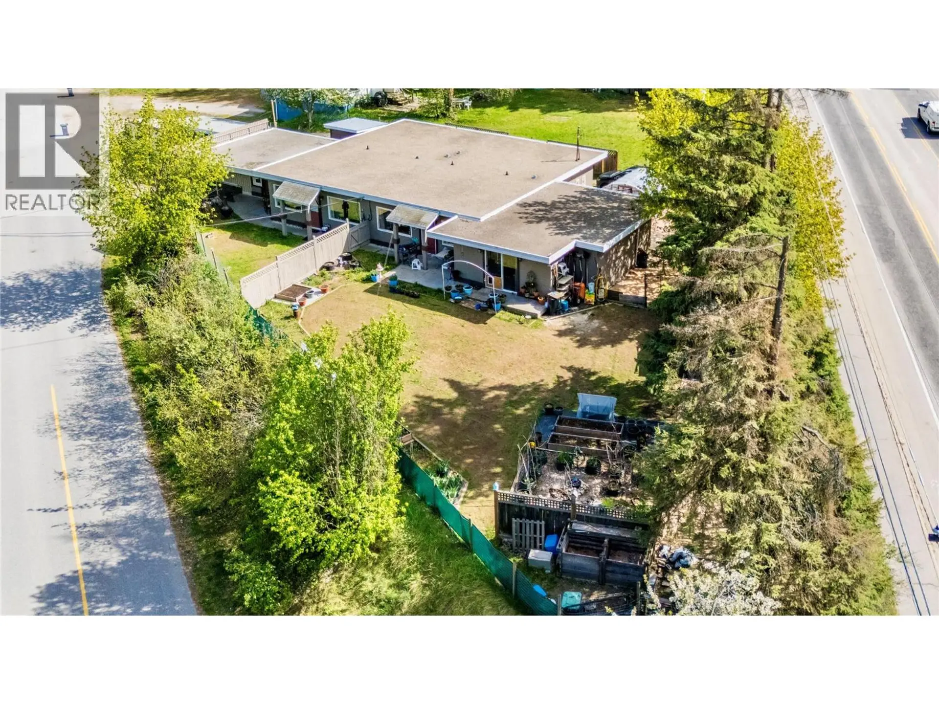 Property at 714 12TH Street, Castlegar, BC