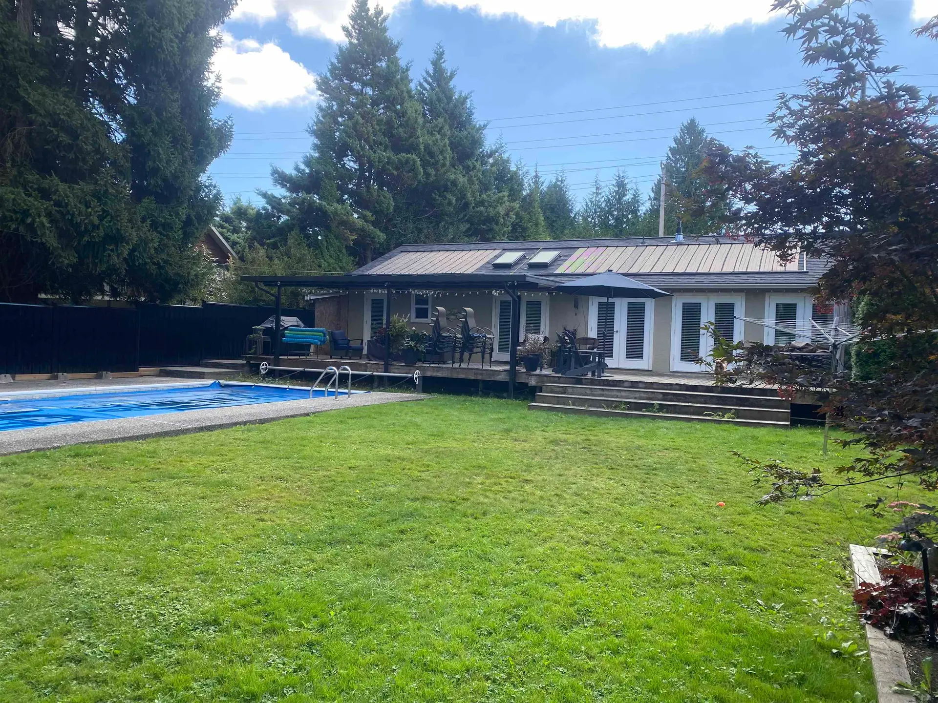 895 Como Lake Avenue - Image 5