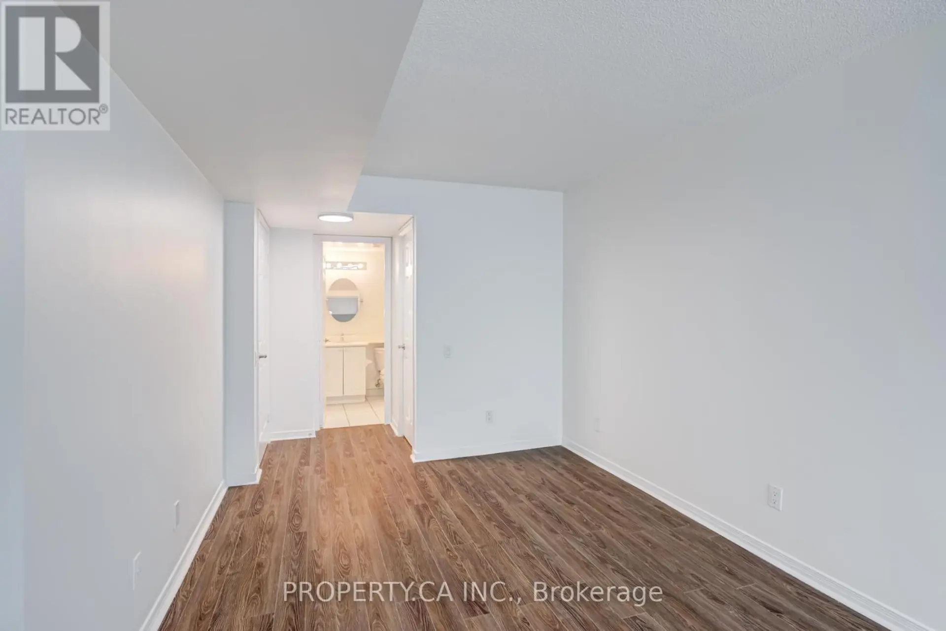 #2309 8 HILLCREST AVENUE - Image 11