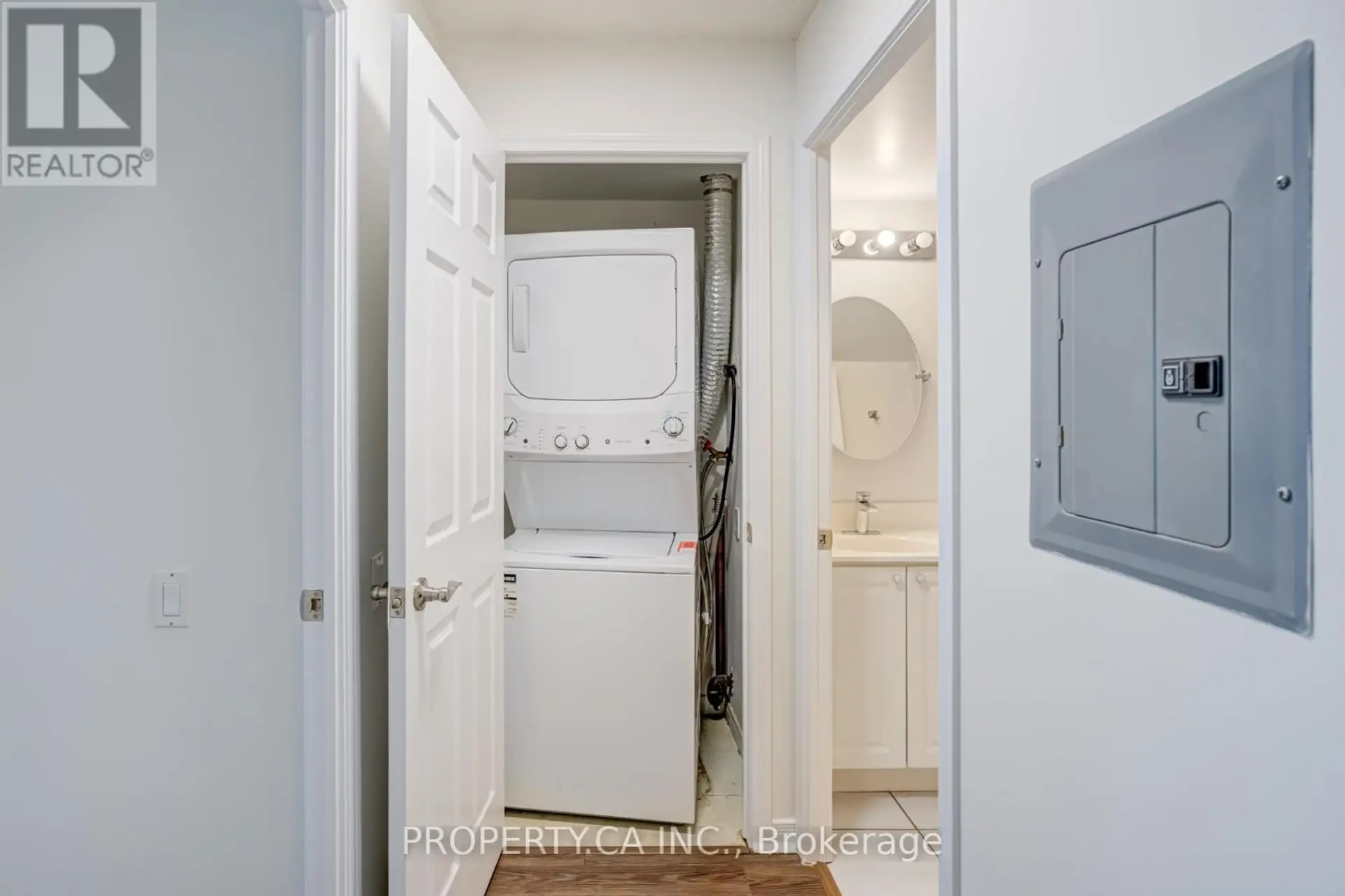#2309 8 HILLCREST AVENUE - Image 2