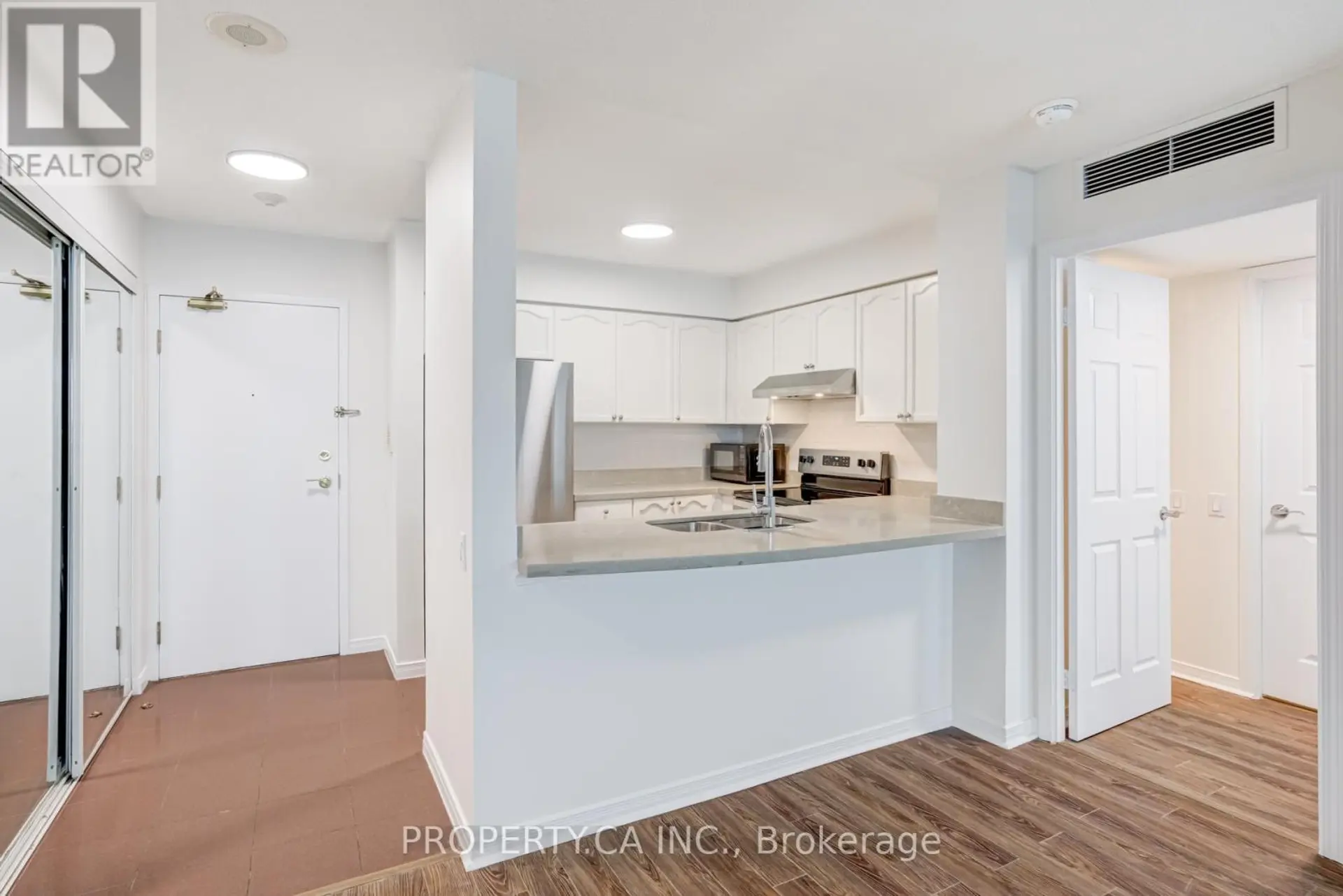 #2309 8 HILLCREST AVENUE - Image 7