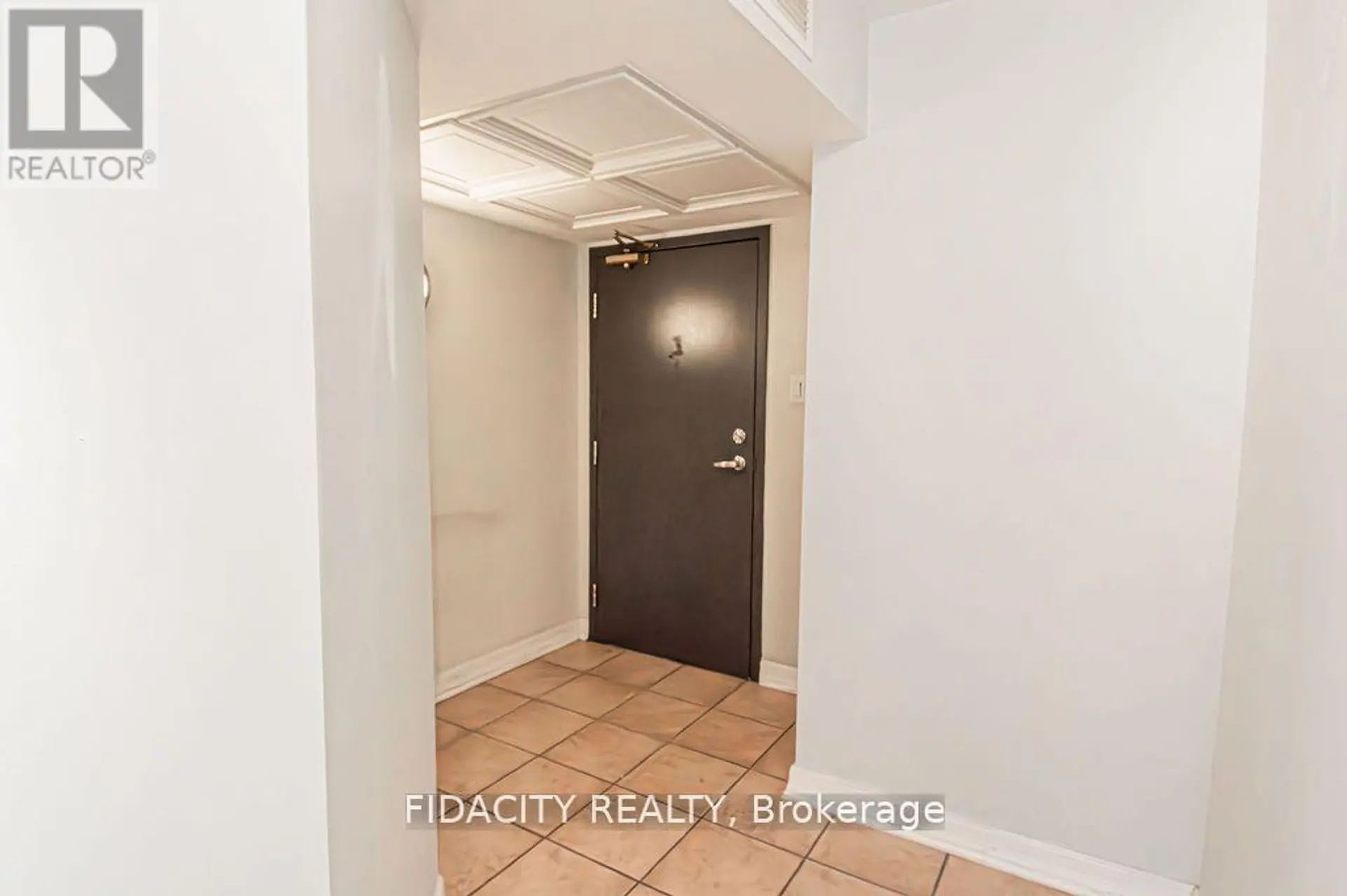 #5L 310 CENTRAL PARK DRIVE - Image 3