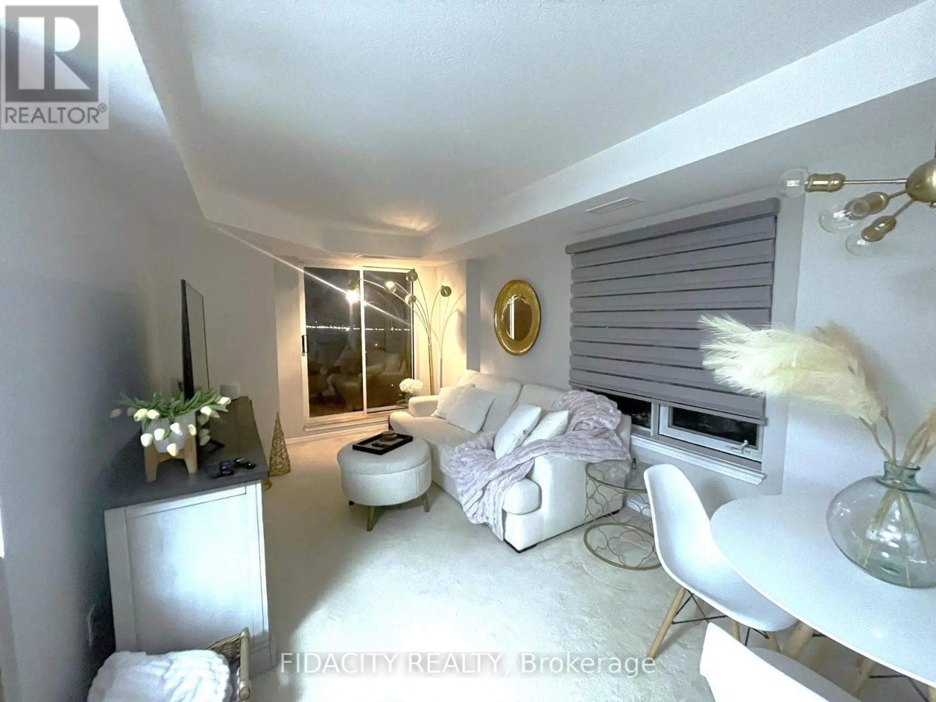 #5L 310 CENTRAL PARK DRIVE - Image 5