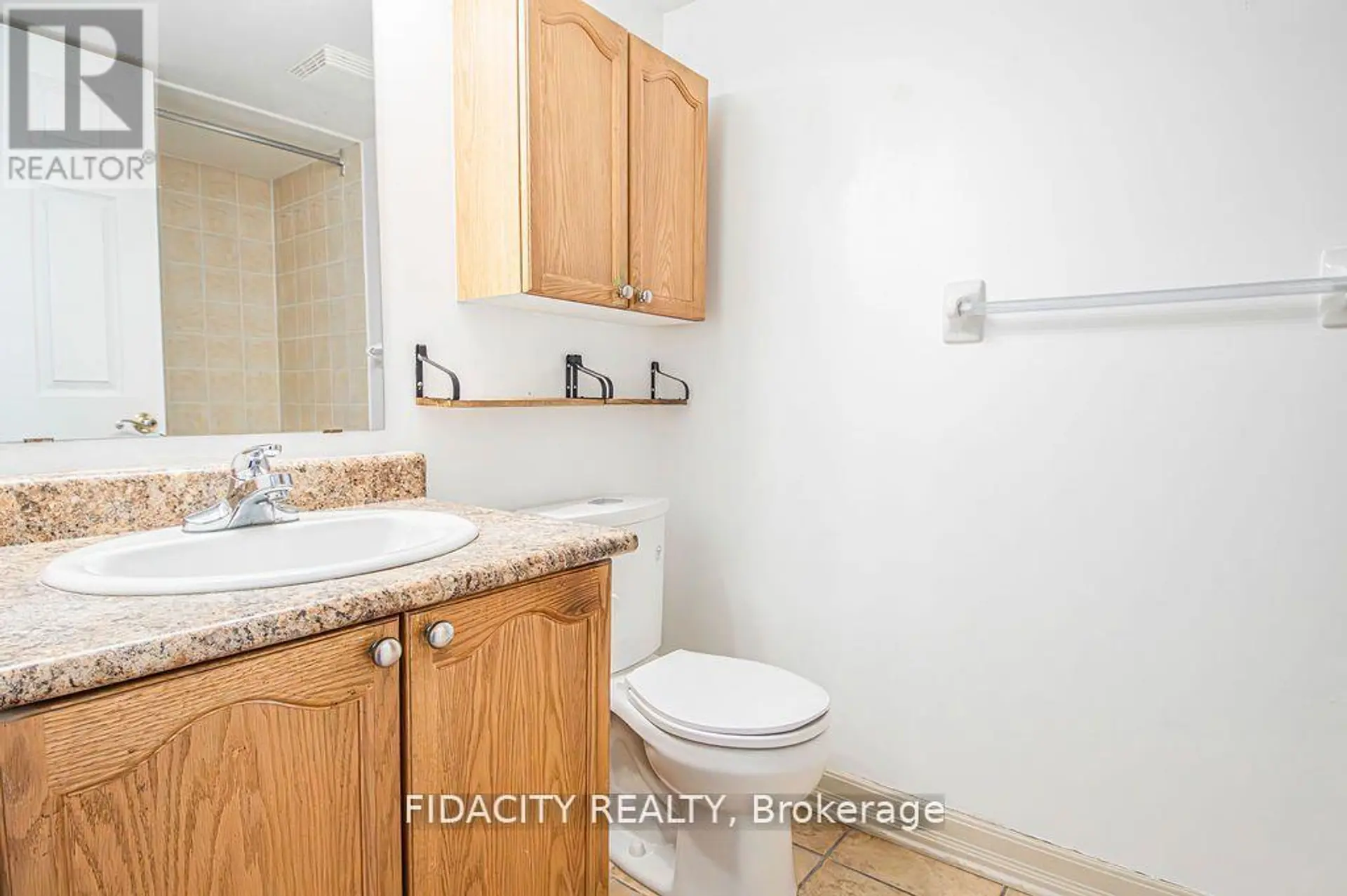 #5L 310 CENTRAL PARK DRIVE - Image 8