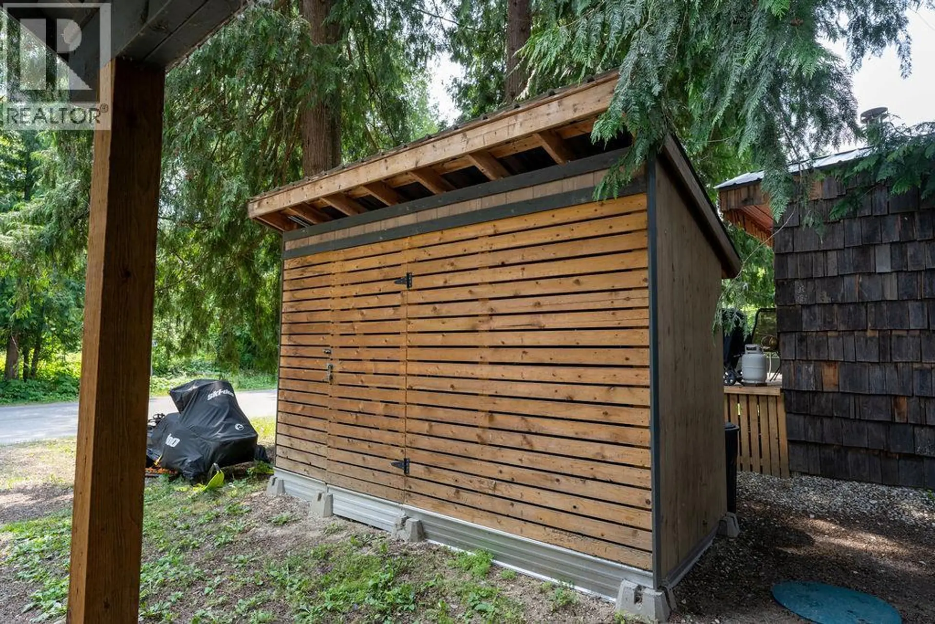 #4 1079 Lundell Road - Image 10