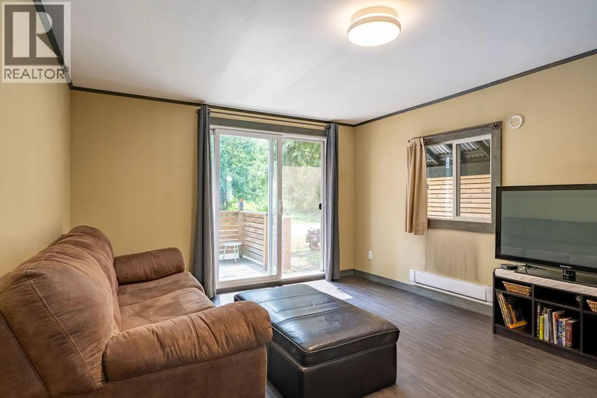#4 1079 Lundell Road - Image 2