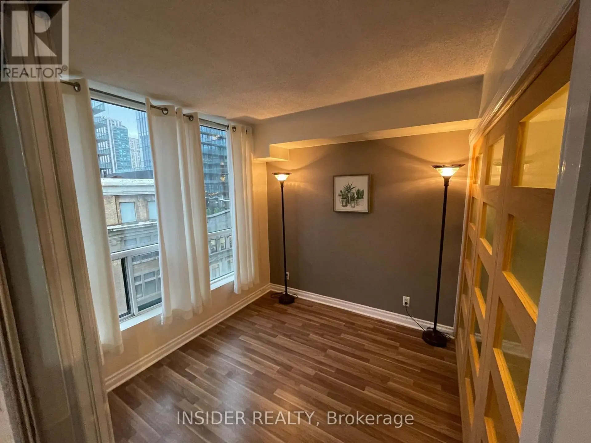 #710 92 KING STREET E - Image 4