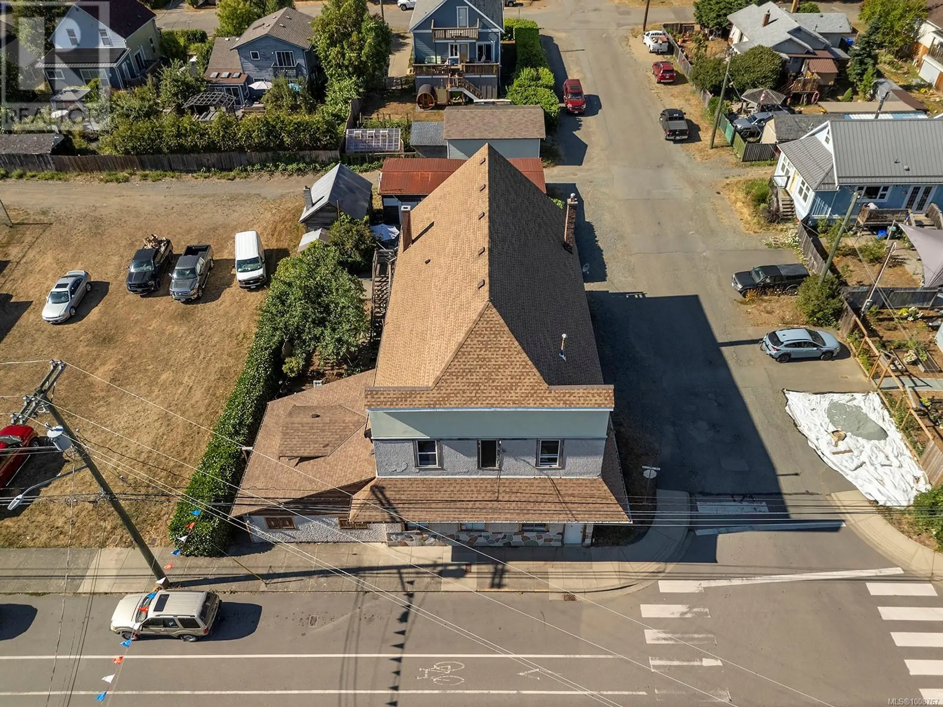 Property at 2780 Dunsmuir Ave, Cumberland, BC