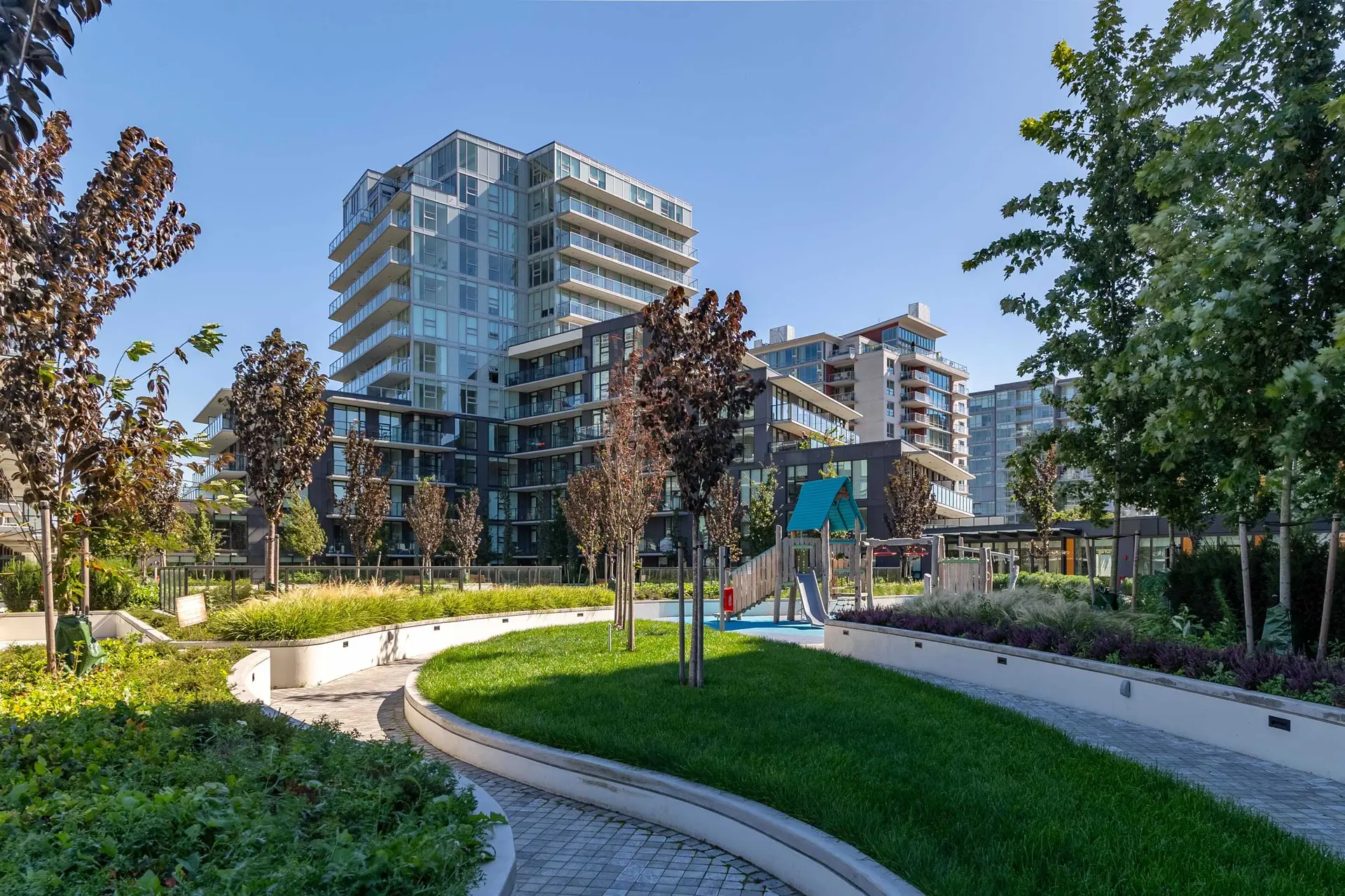 #902 6655 Buswell Street - Image 7