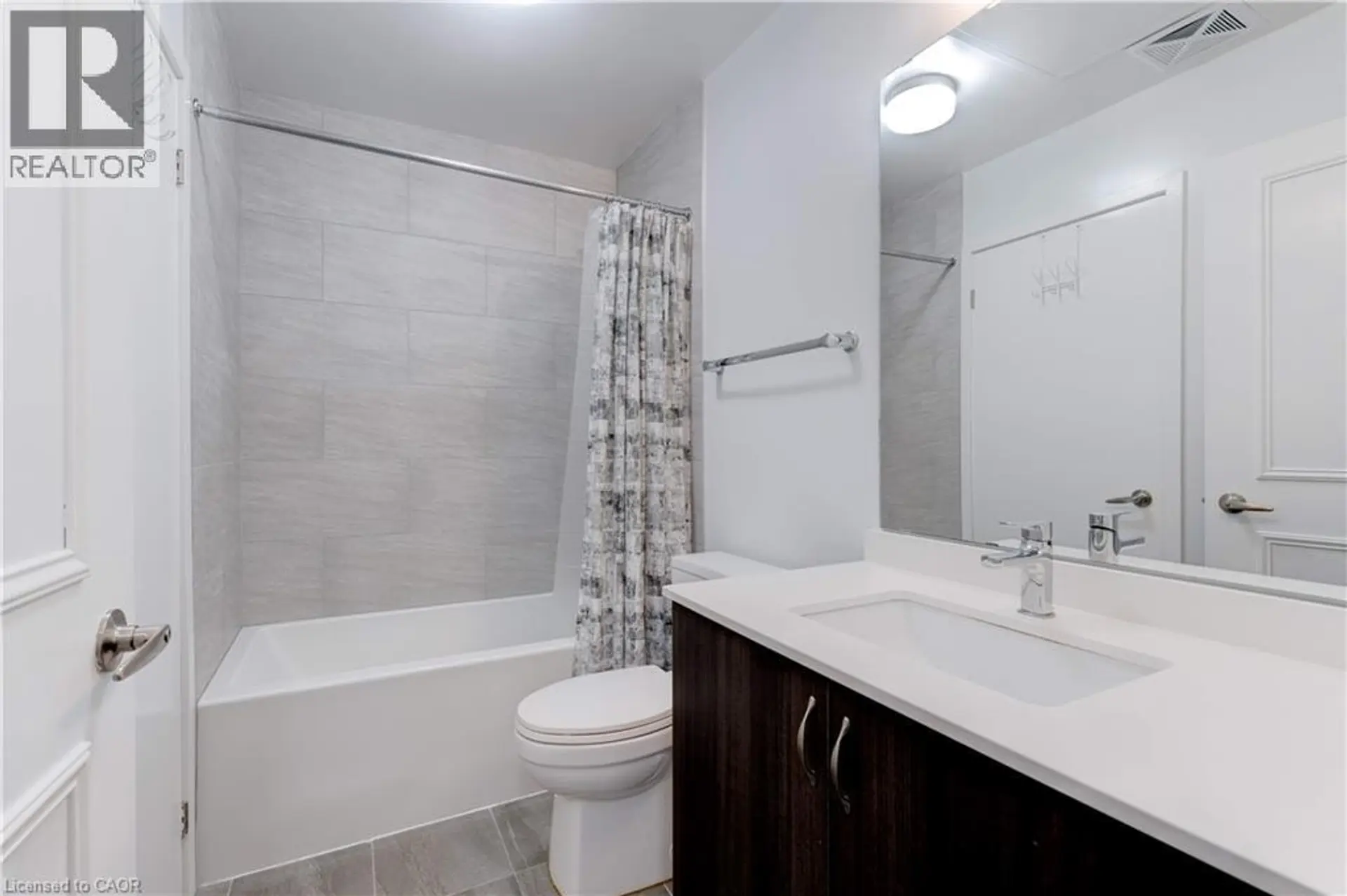 #119 168 SABINA DRIVE - Image 12