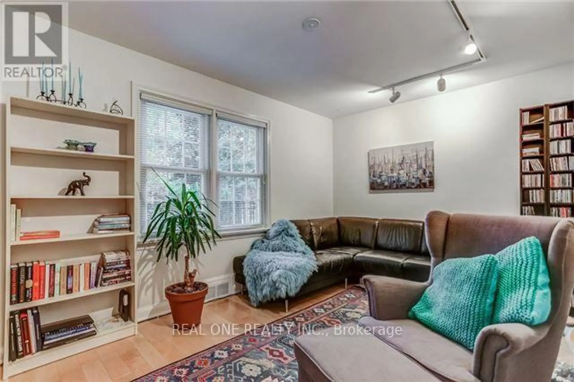 1268 LORNE PARK ROAD - Image 13