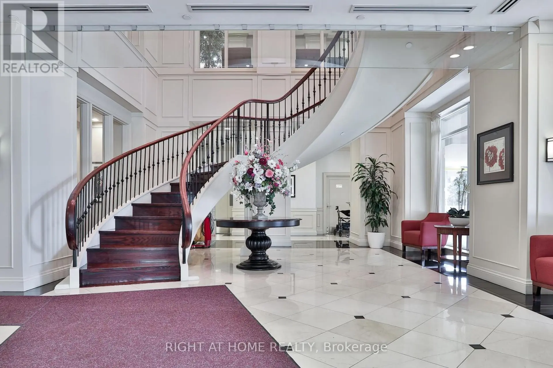 #707 3 MARINE PARADE DRIVE - Image 11