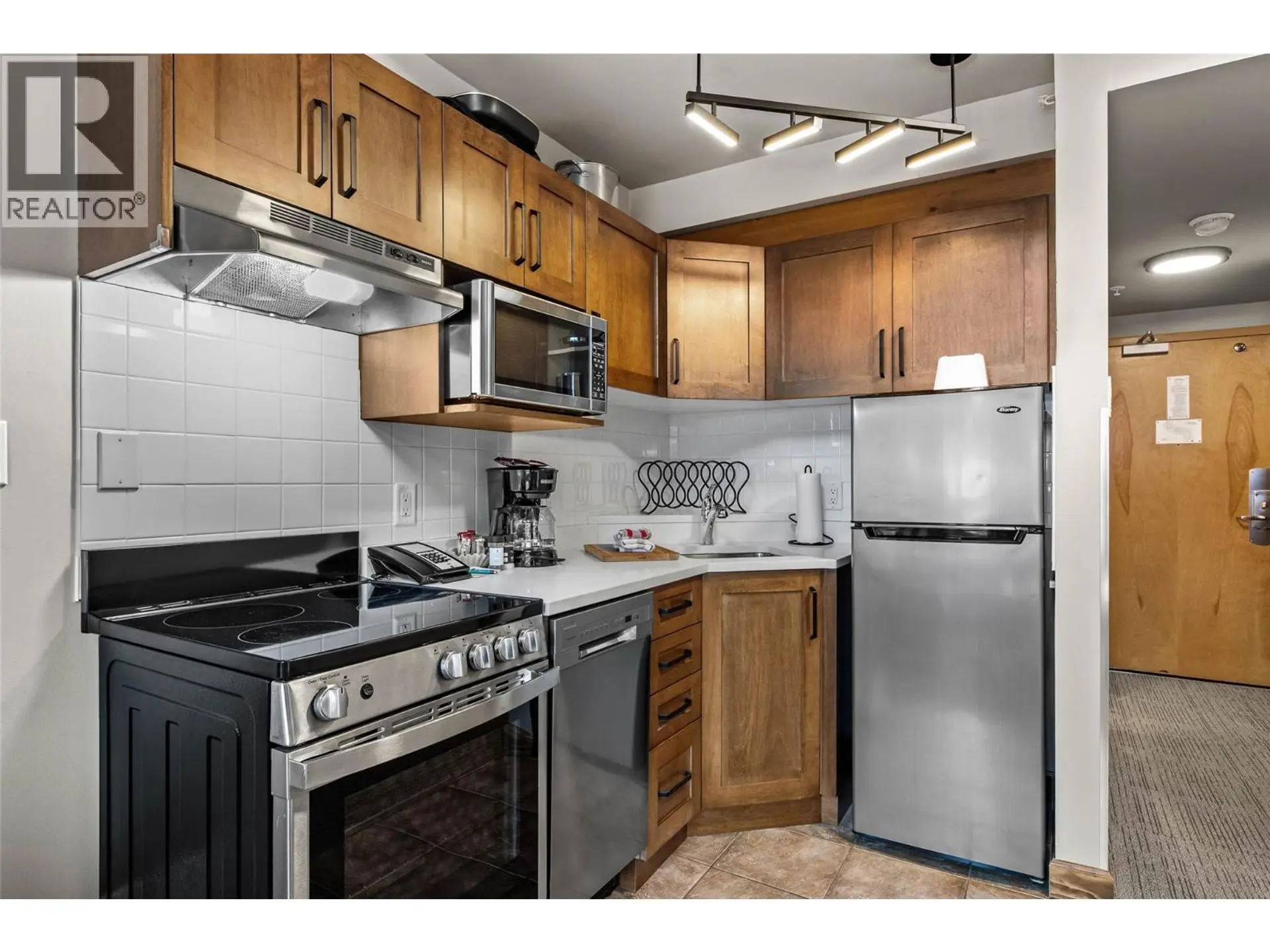 #306 3220 Village Way - Image 2
