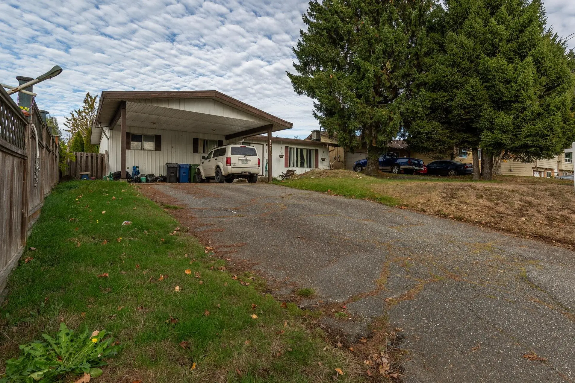 Property at 32633 Marshall Road, Abbotsford, BC