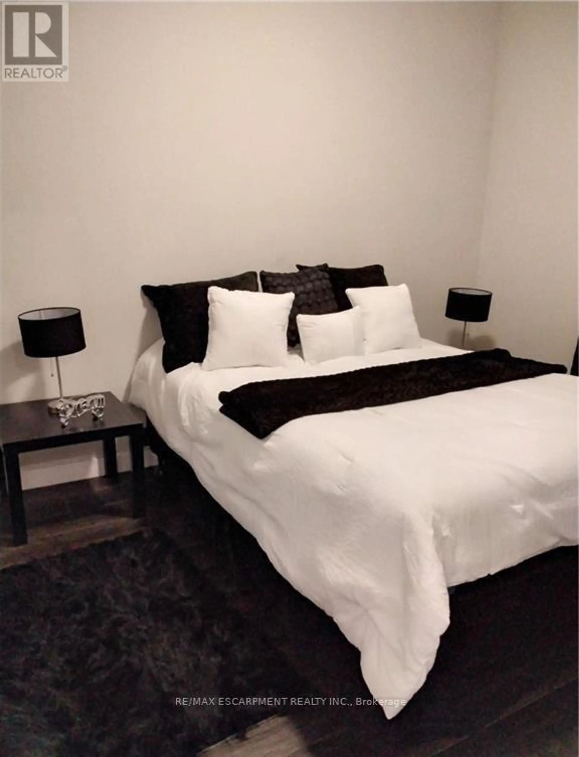 #2304 15 QUEEN STREET S - Image 13