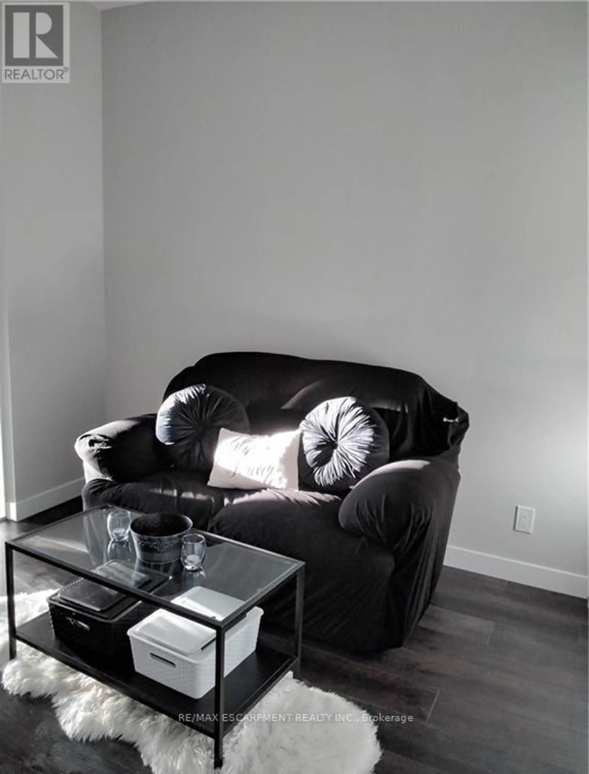 #2304 15 QUEEN STREET S - Image 9