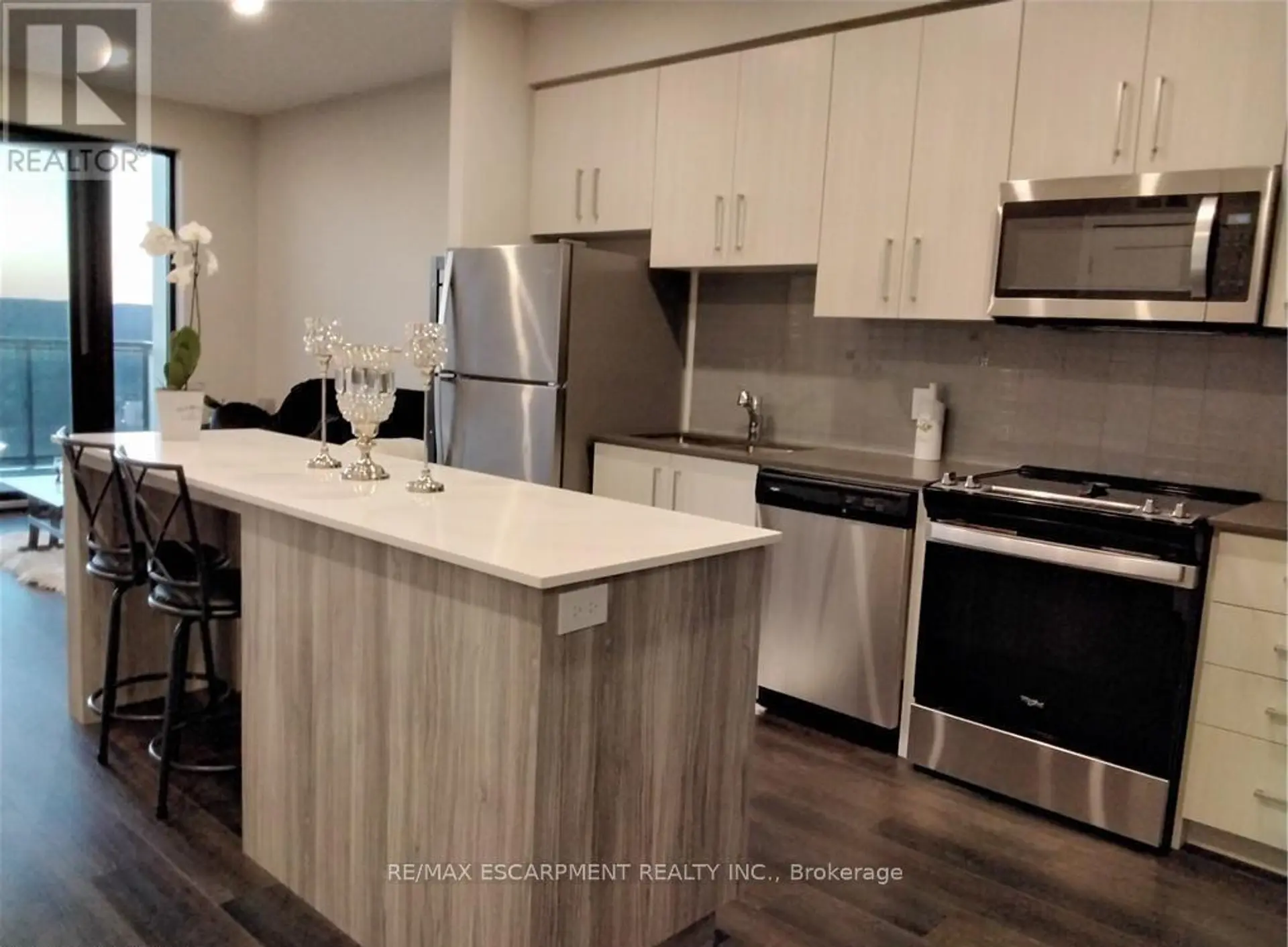 #2304 15 QUEEN STREET S - Image 4