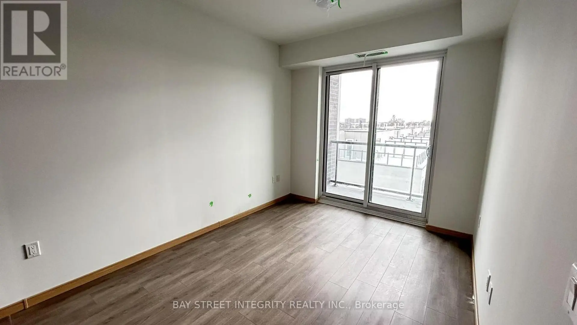#B617 3429 SHEPPARD AVENUE E - Image 6