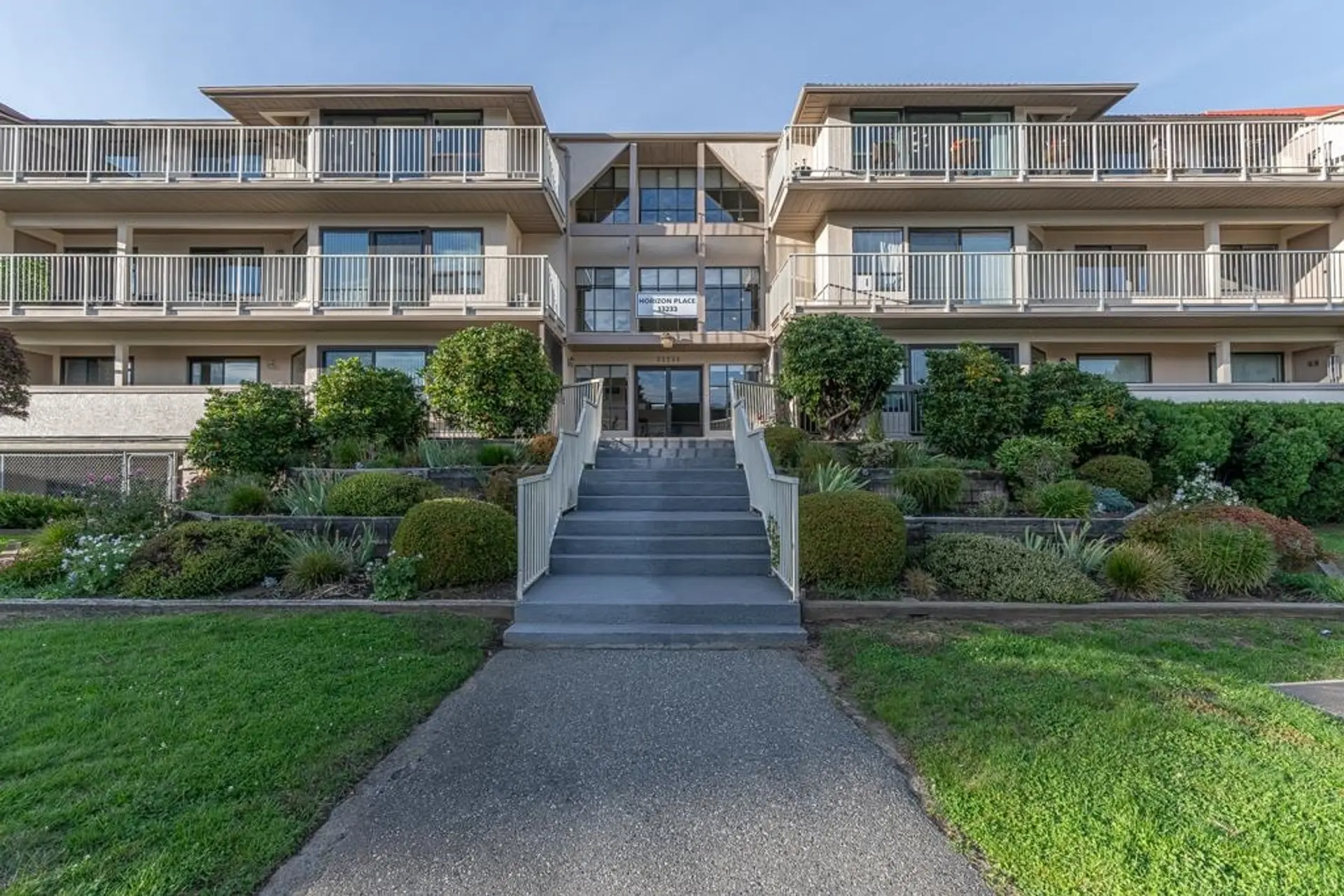 Property at #207 33233 Bourquin Crescent, Abbotsford, BC