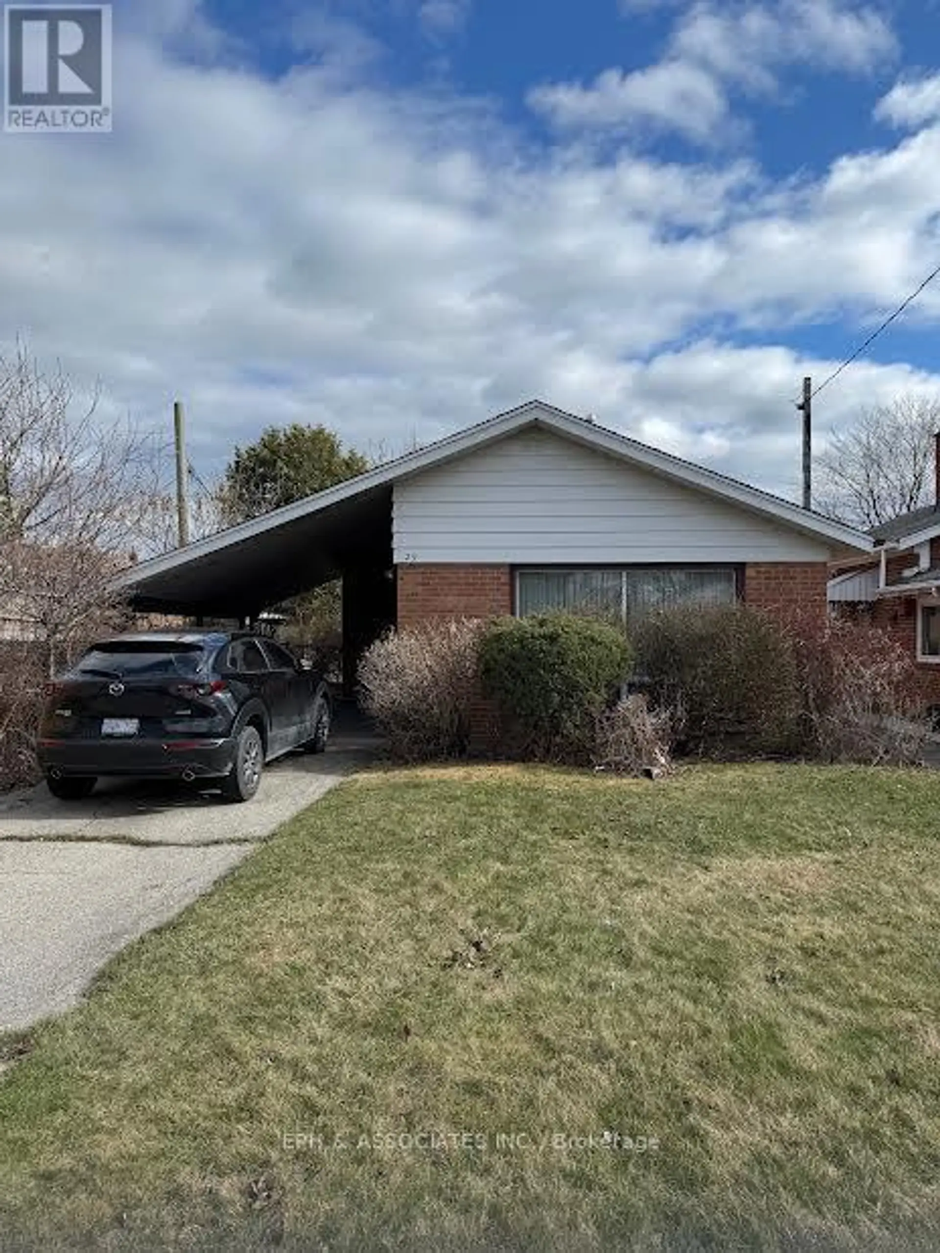 29 STAVELY AVENUE - Image 1