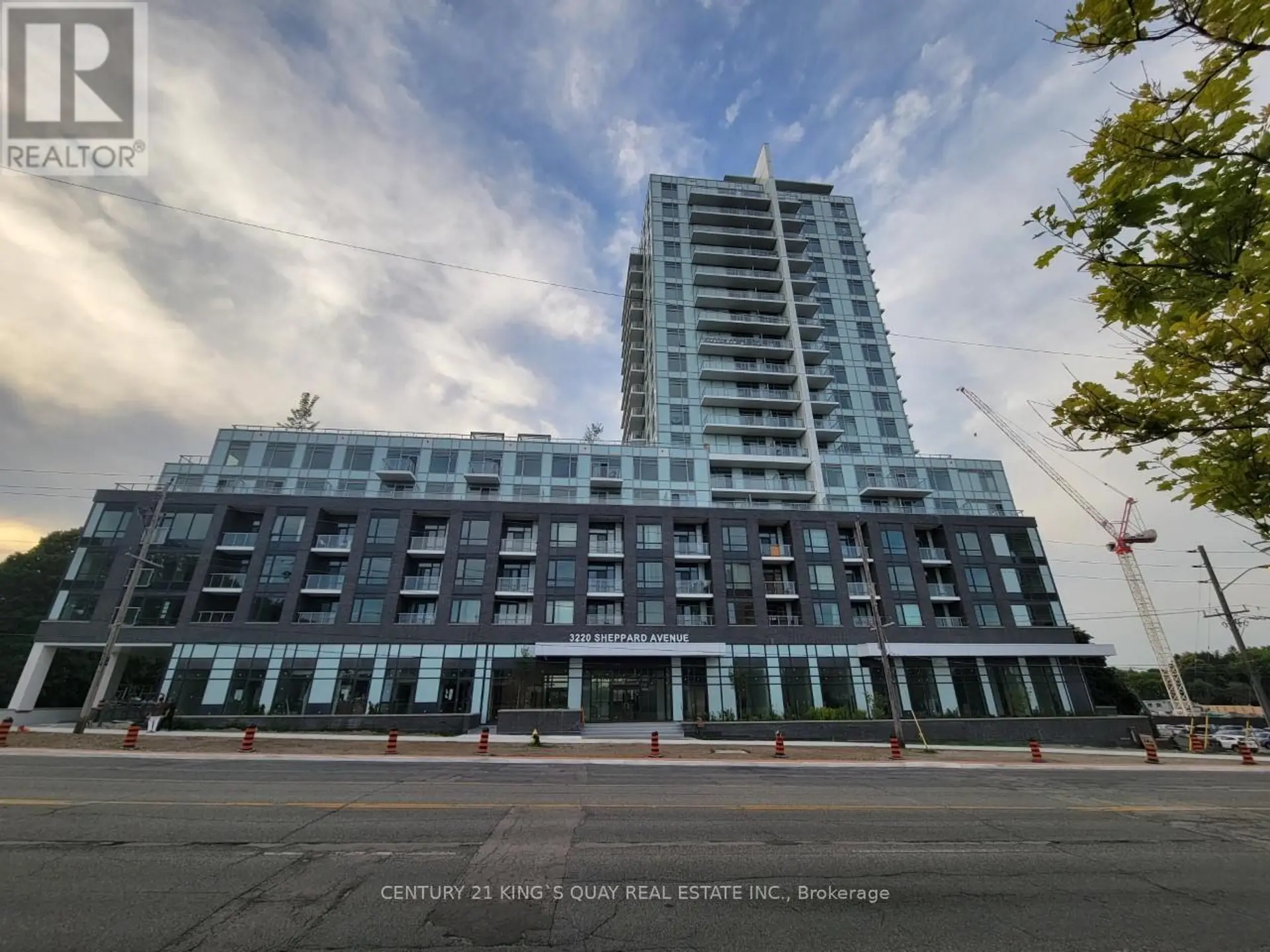 #106 3220 SHEPPARD AVENUE E - Image 1