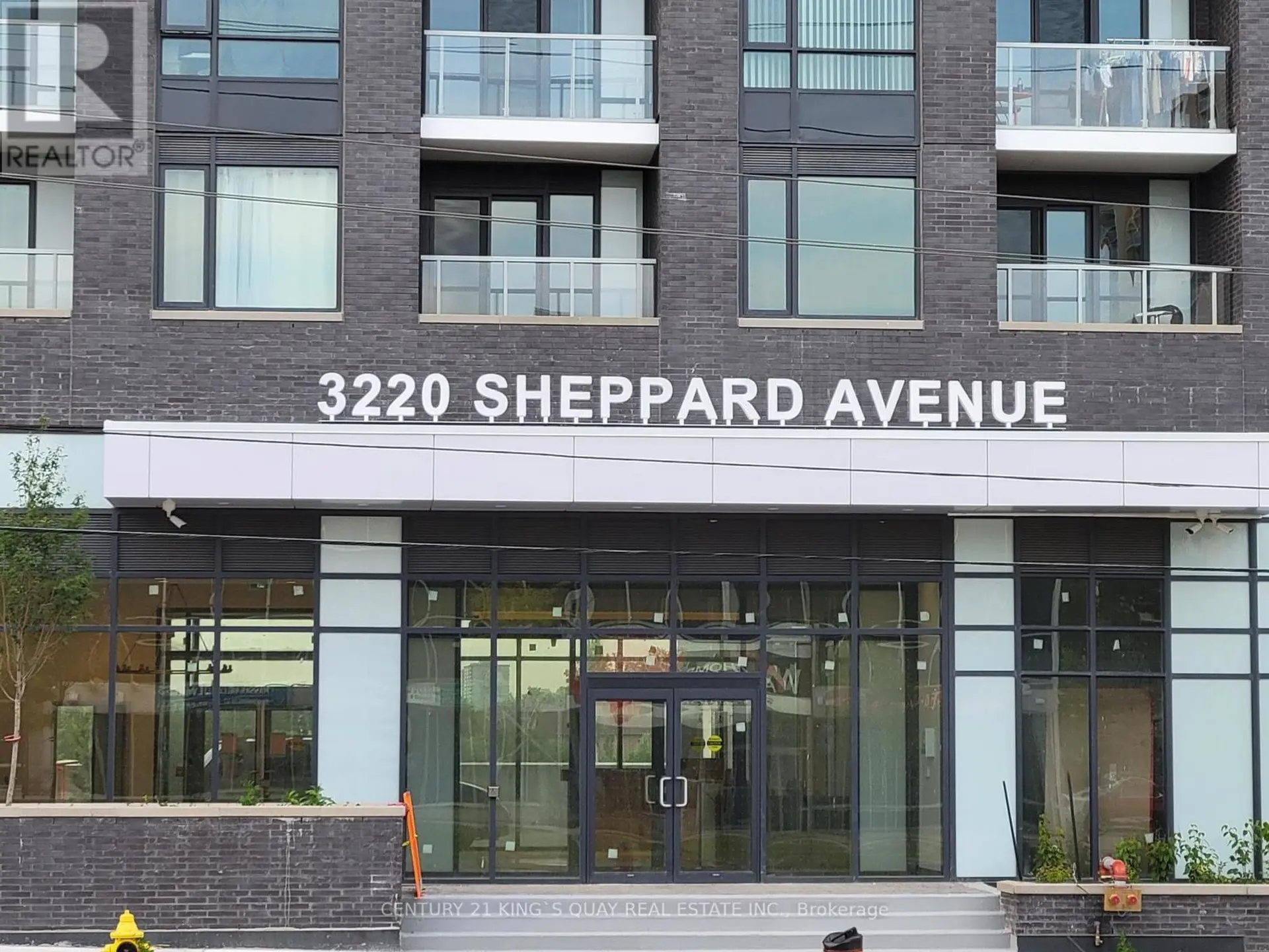 #106 3220 SHEPPARD AVENUE E - Image 2