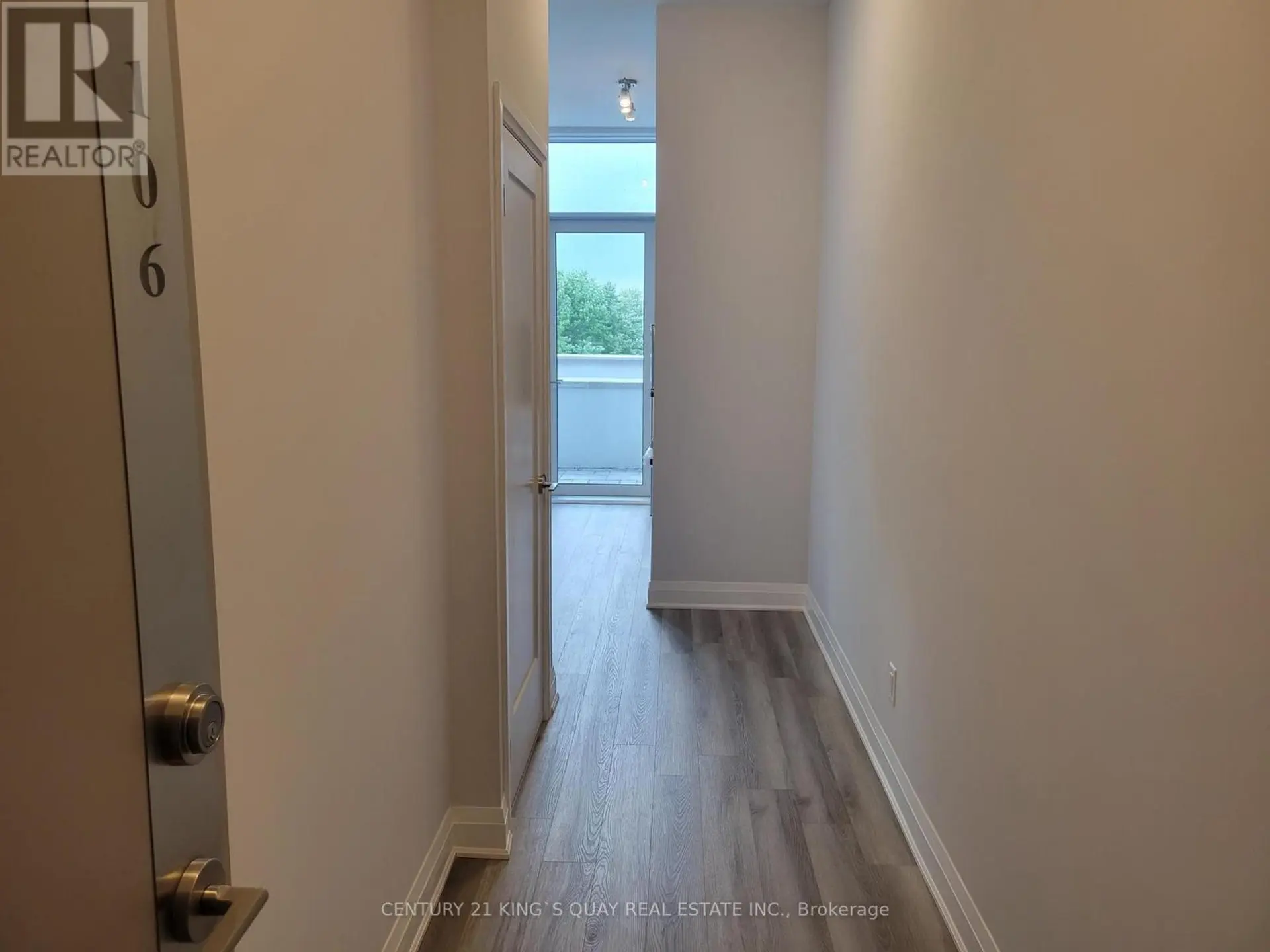 #106 3220 SHEPPARD AVENUE E - Image 5