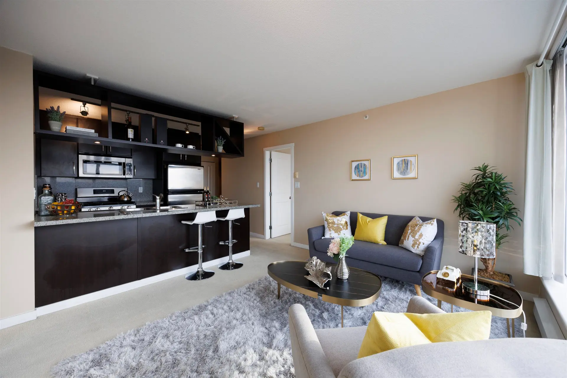#1701 5088 Kwantlen Street - Image 2