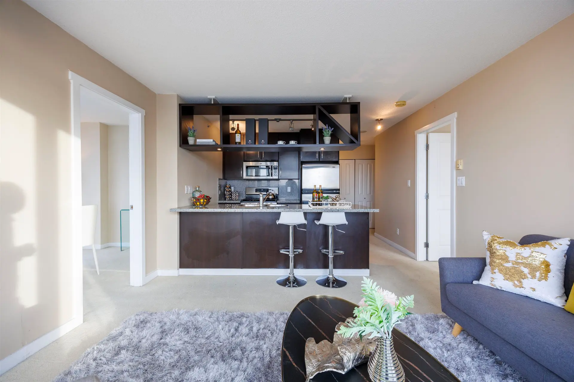 #1701 5088 Kwantlen Street - Image 3