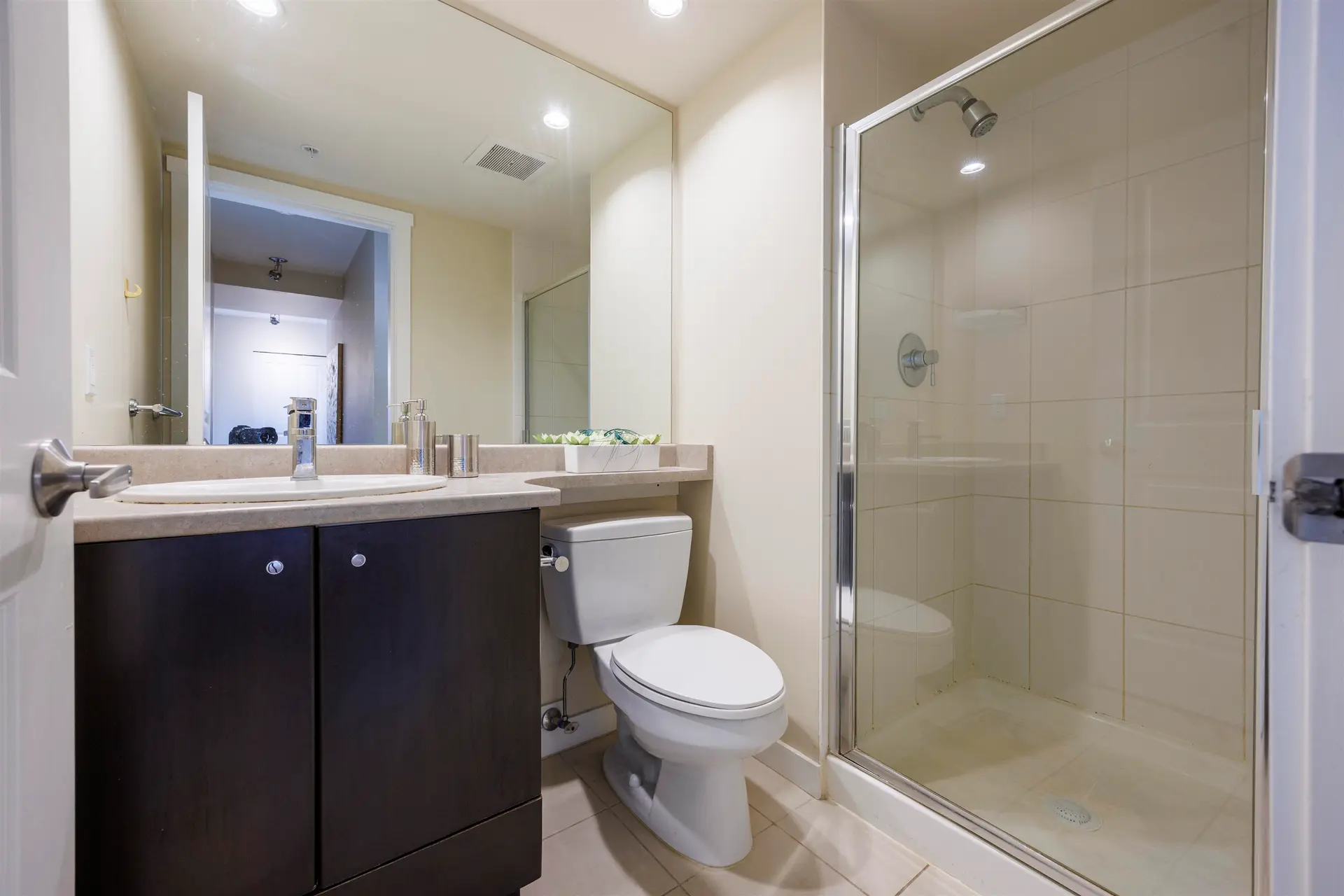 #1701 5088 Kwantlen Street - Image 11