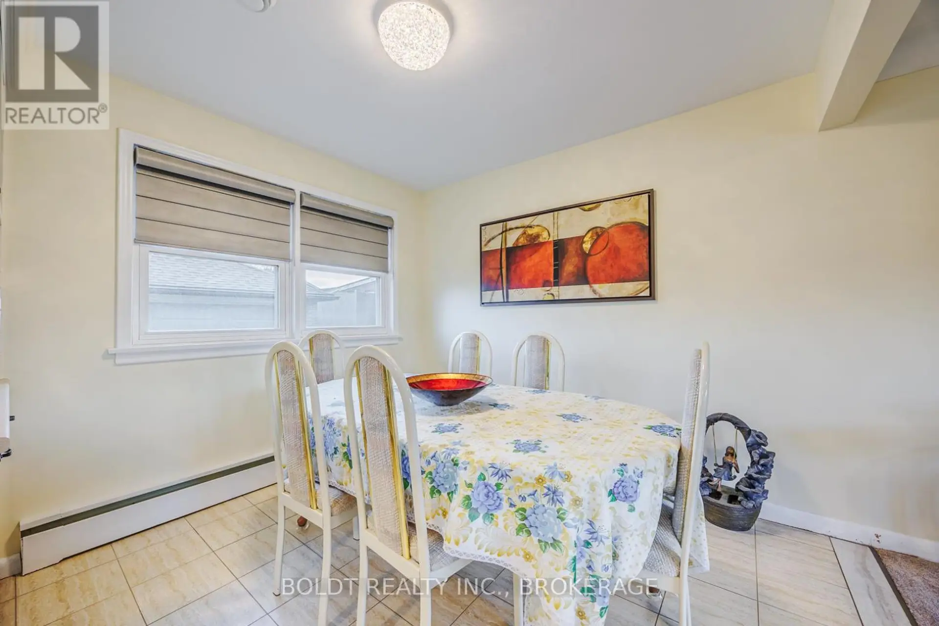 24 WINSLOW CRESCENT - Image 6