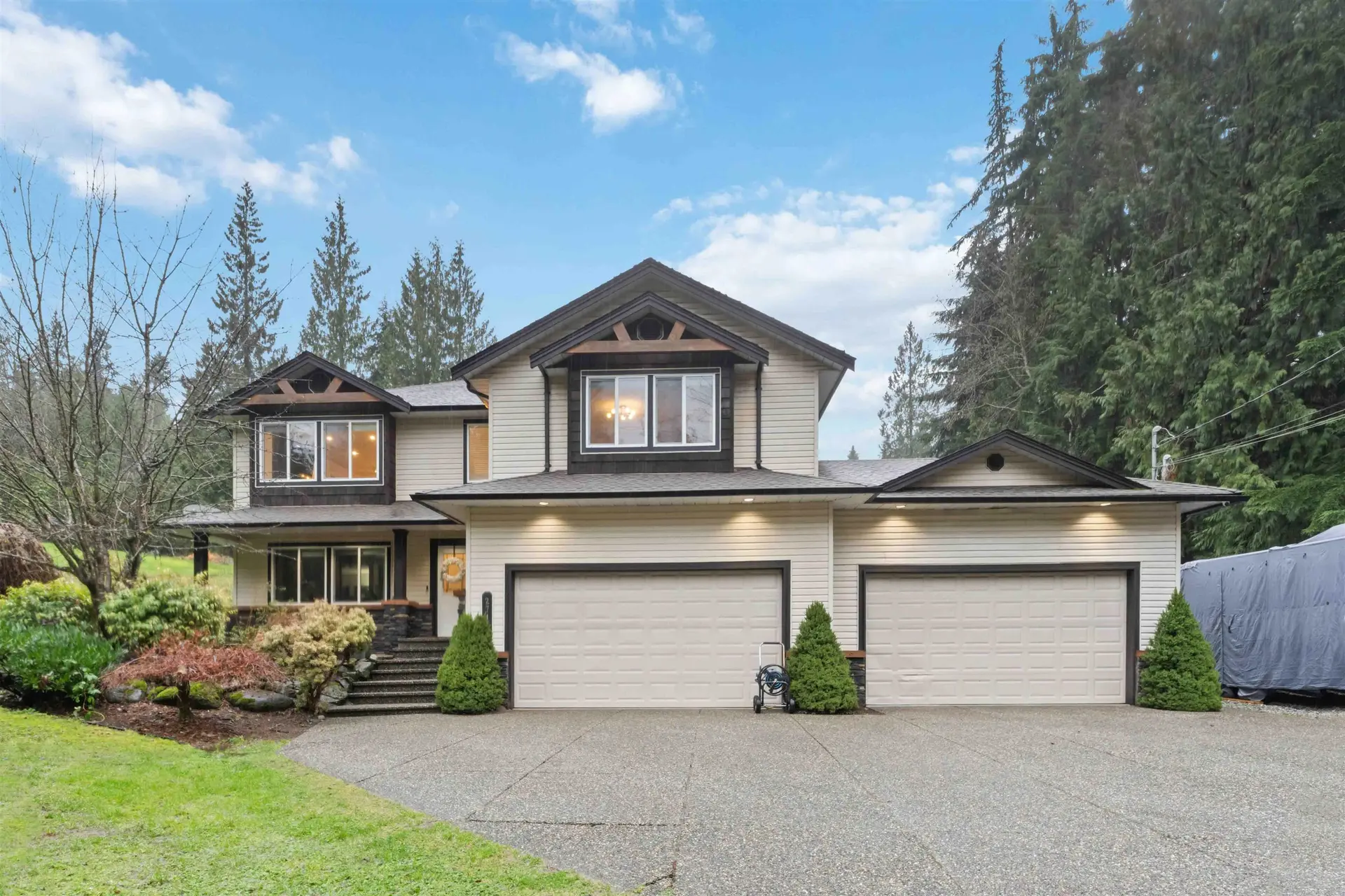 Property at 27111 122 Avenue, Maple Ridge, BC