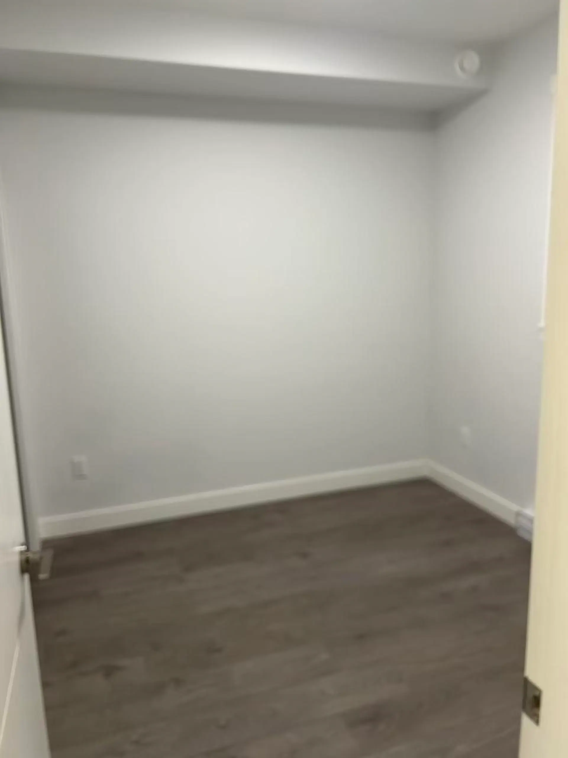 #305 20686 Eastleigh Crescent - Image 4