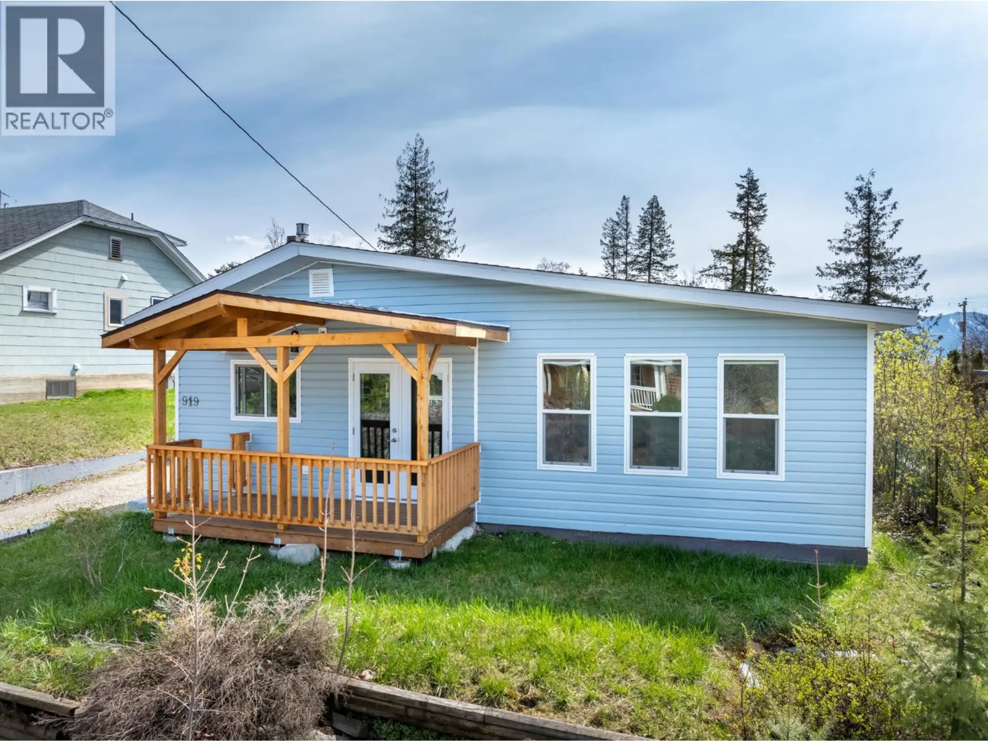 Property at 919 REGINA Street, Creston, BC