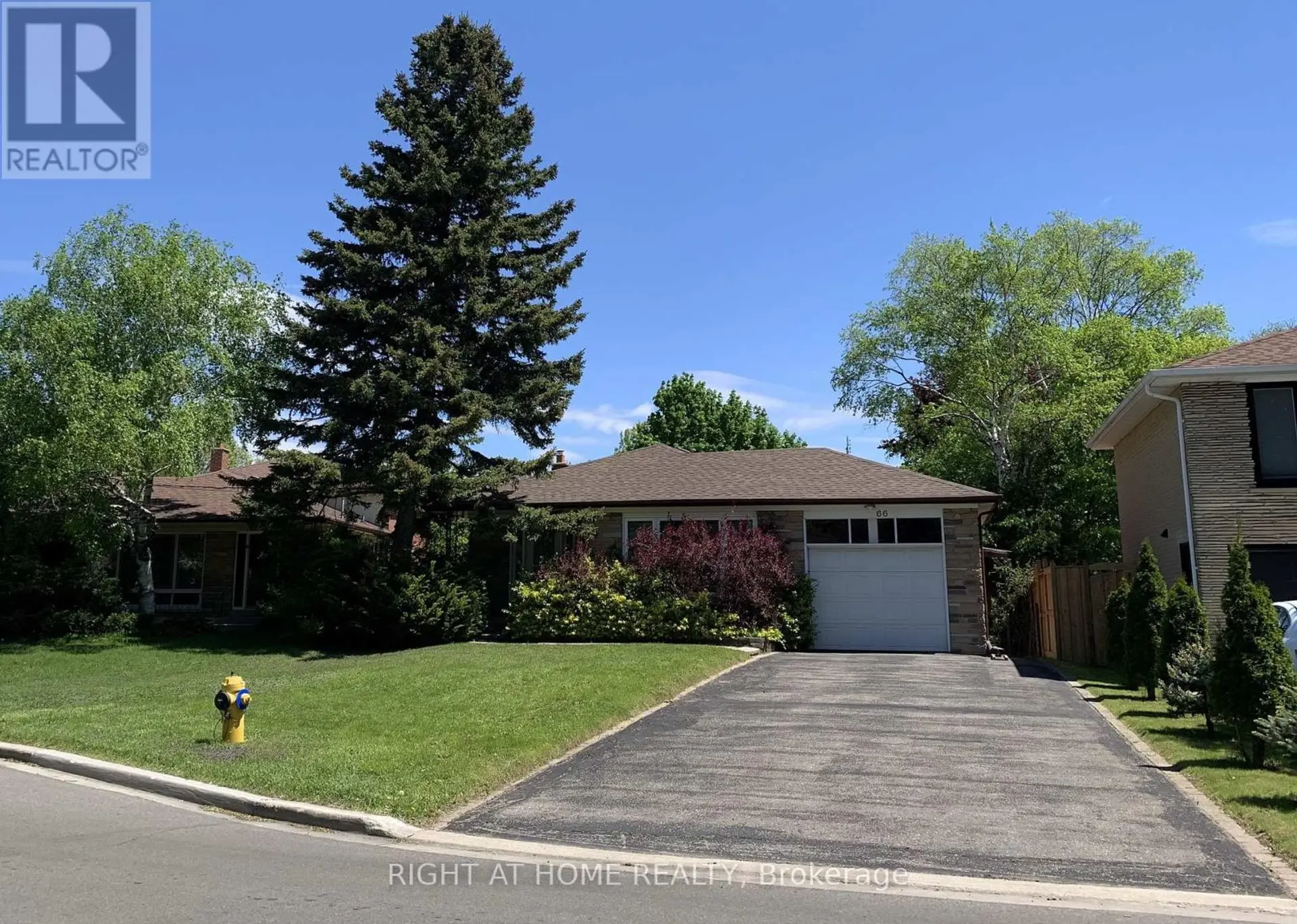 66 DEWLANE DRIVE - Image 1