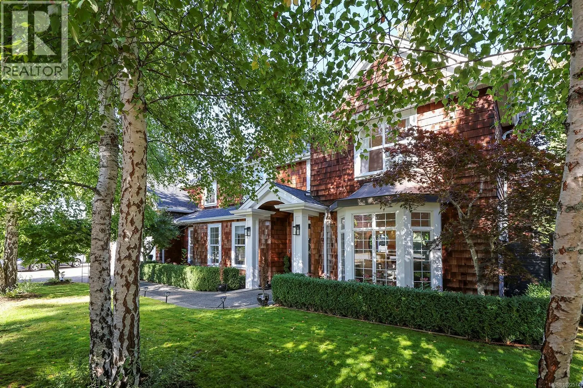 Property at 563 Eaglecrest Dr, Qualicum Beach, BC