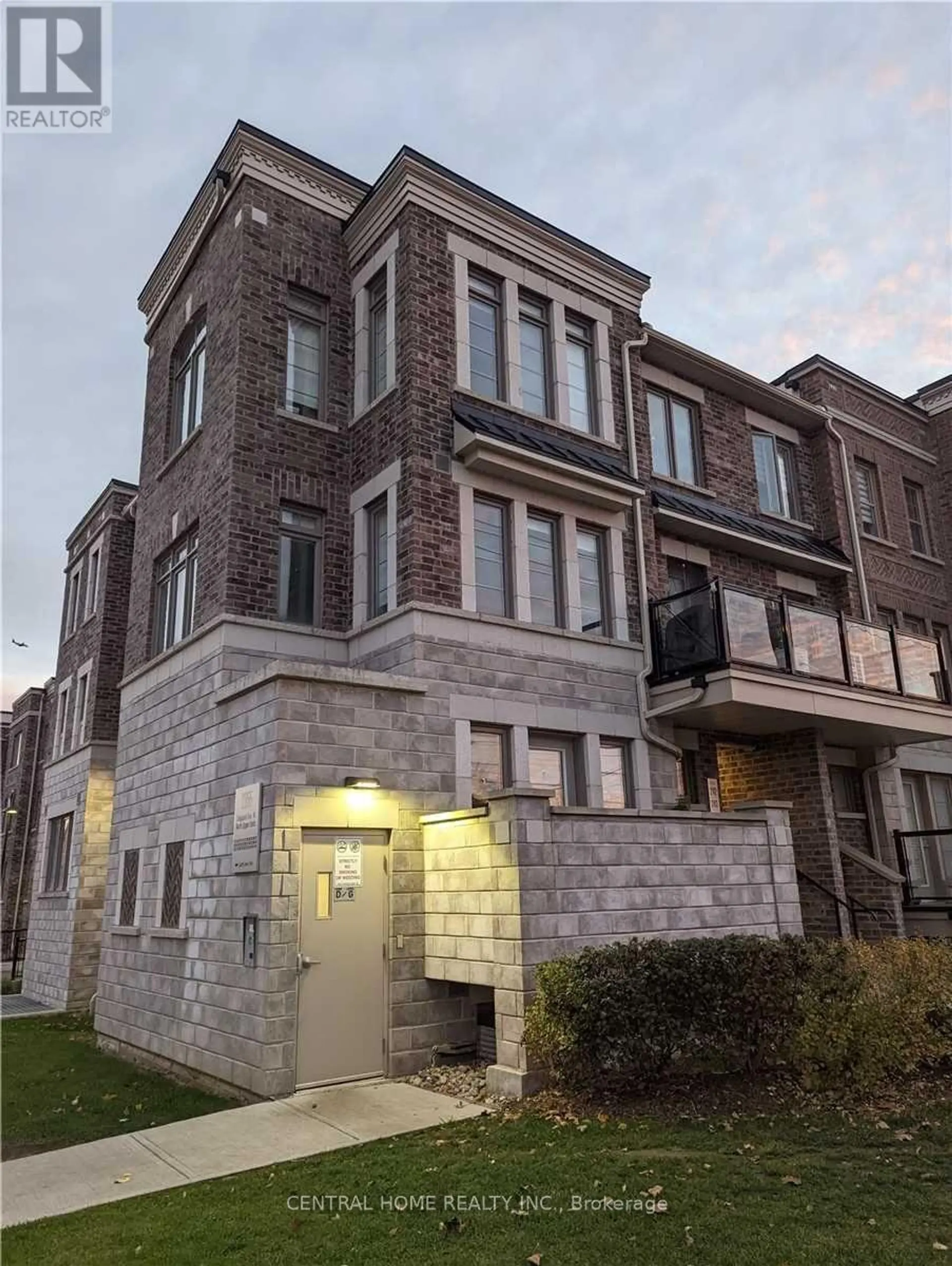 #241 2335 SHEPPARD AVENUE W - Image 10