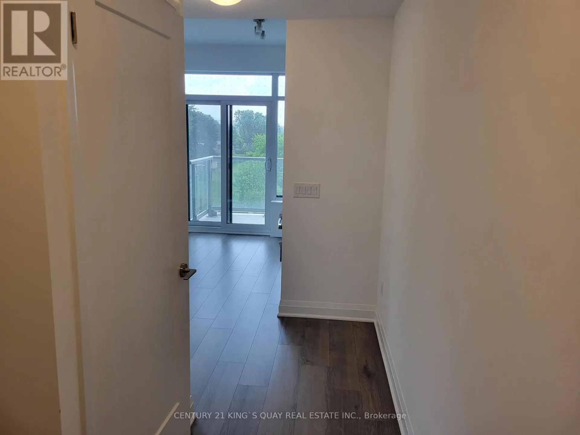#220 3220 SHEPPARD AVENUE E - Image 3