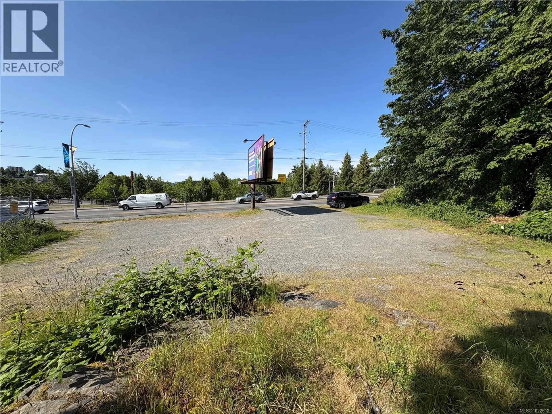 55 Comox Rd - Image 11