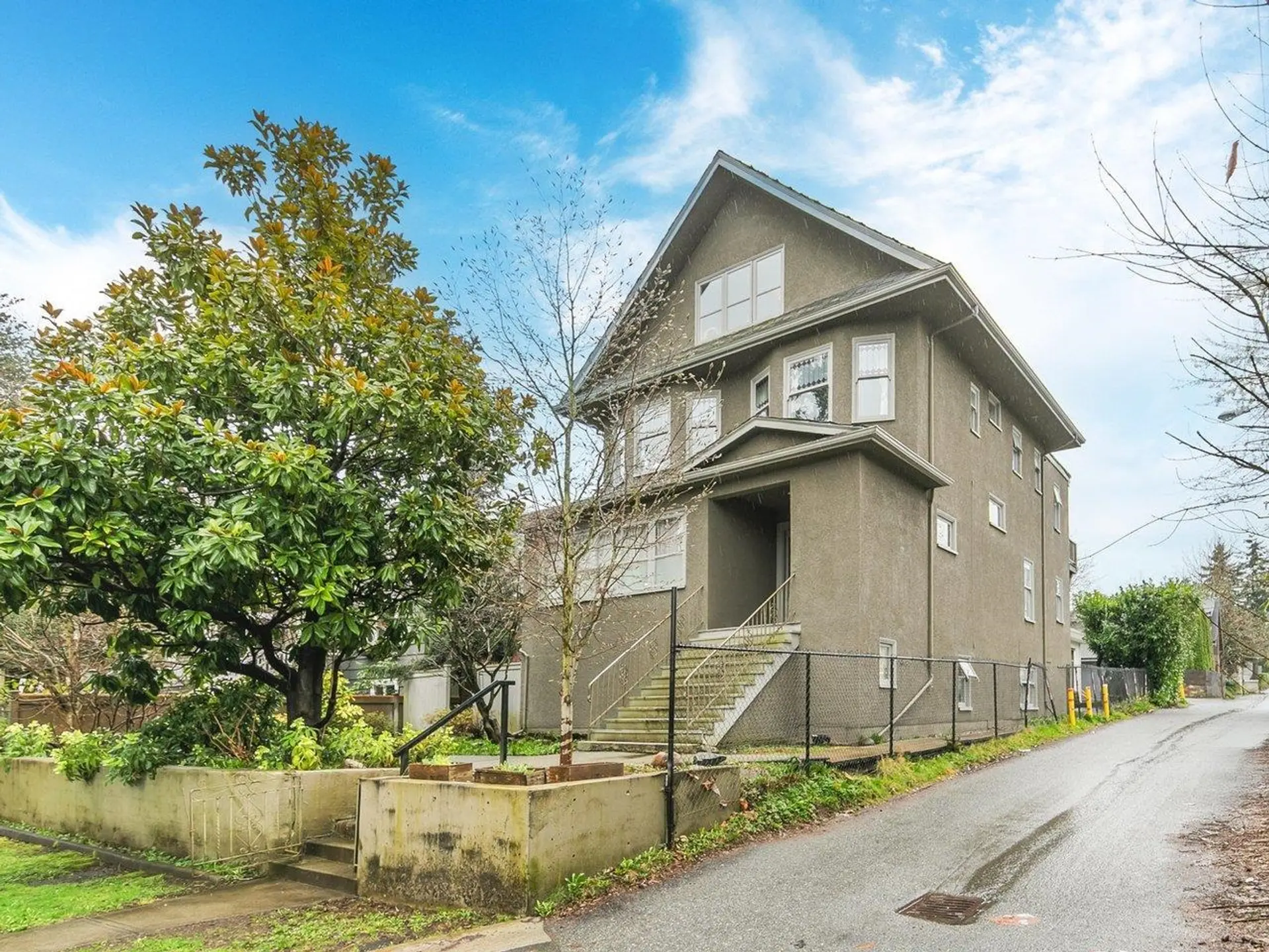 Property at 482 W 17th Avenue, Vancouver, BC