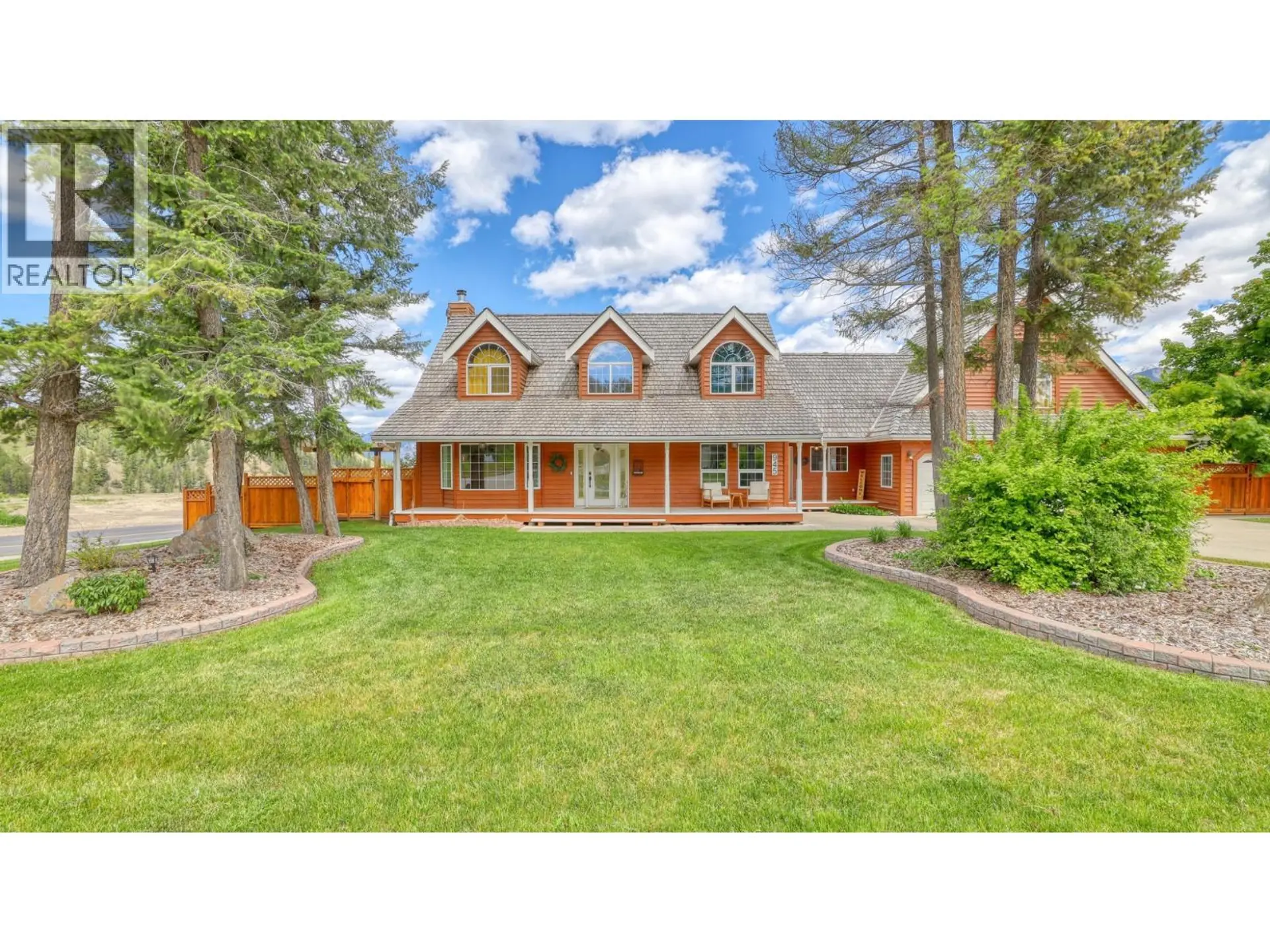 Property at 945 Westridge Way, Invermere, BC