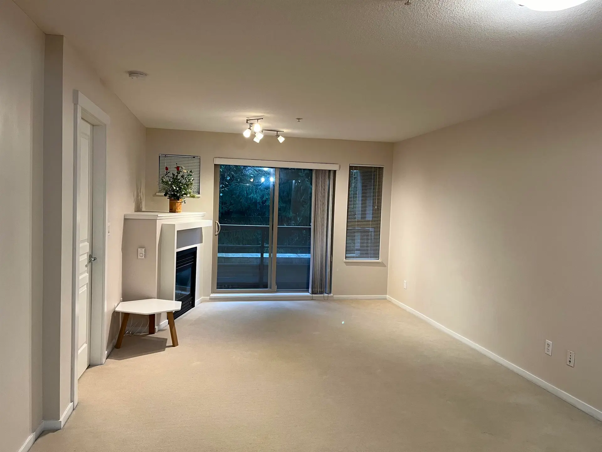 #409 9319 University Crescent - Image 2
