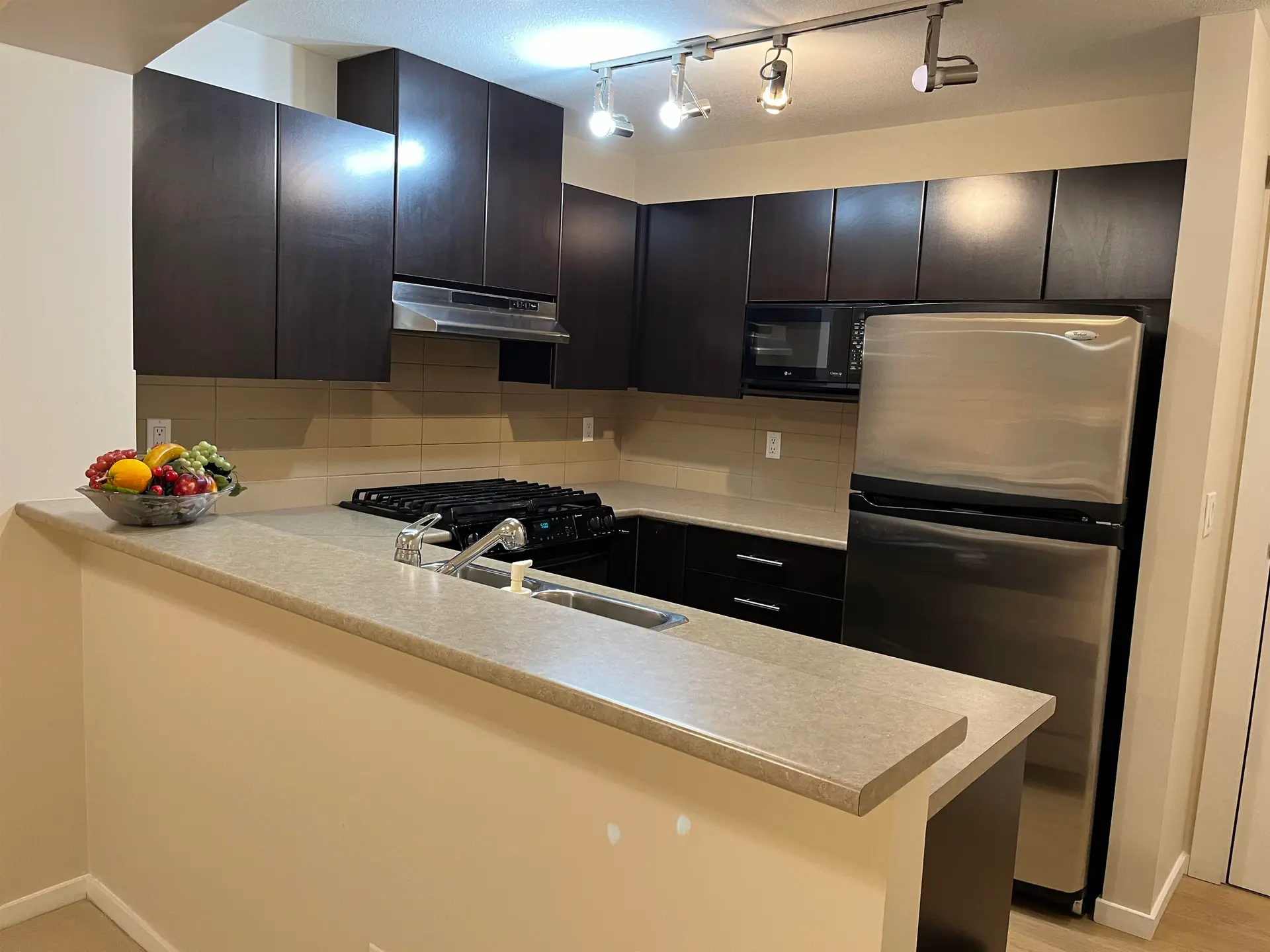 #409 9319 University Crescent - Image 3