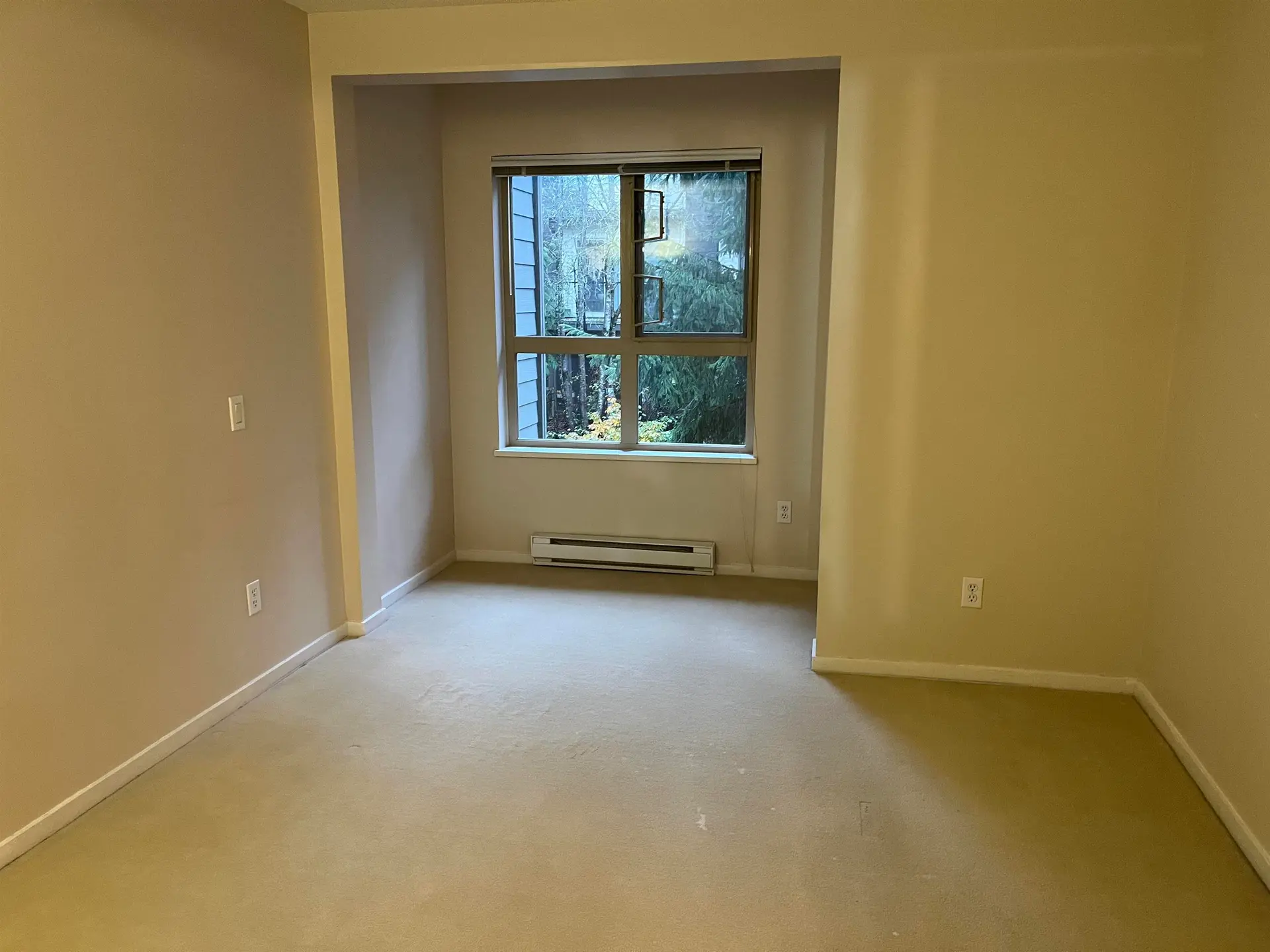 #409 9319 University Crescent - Image 4