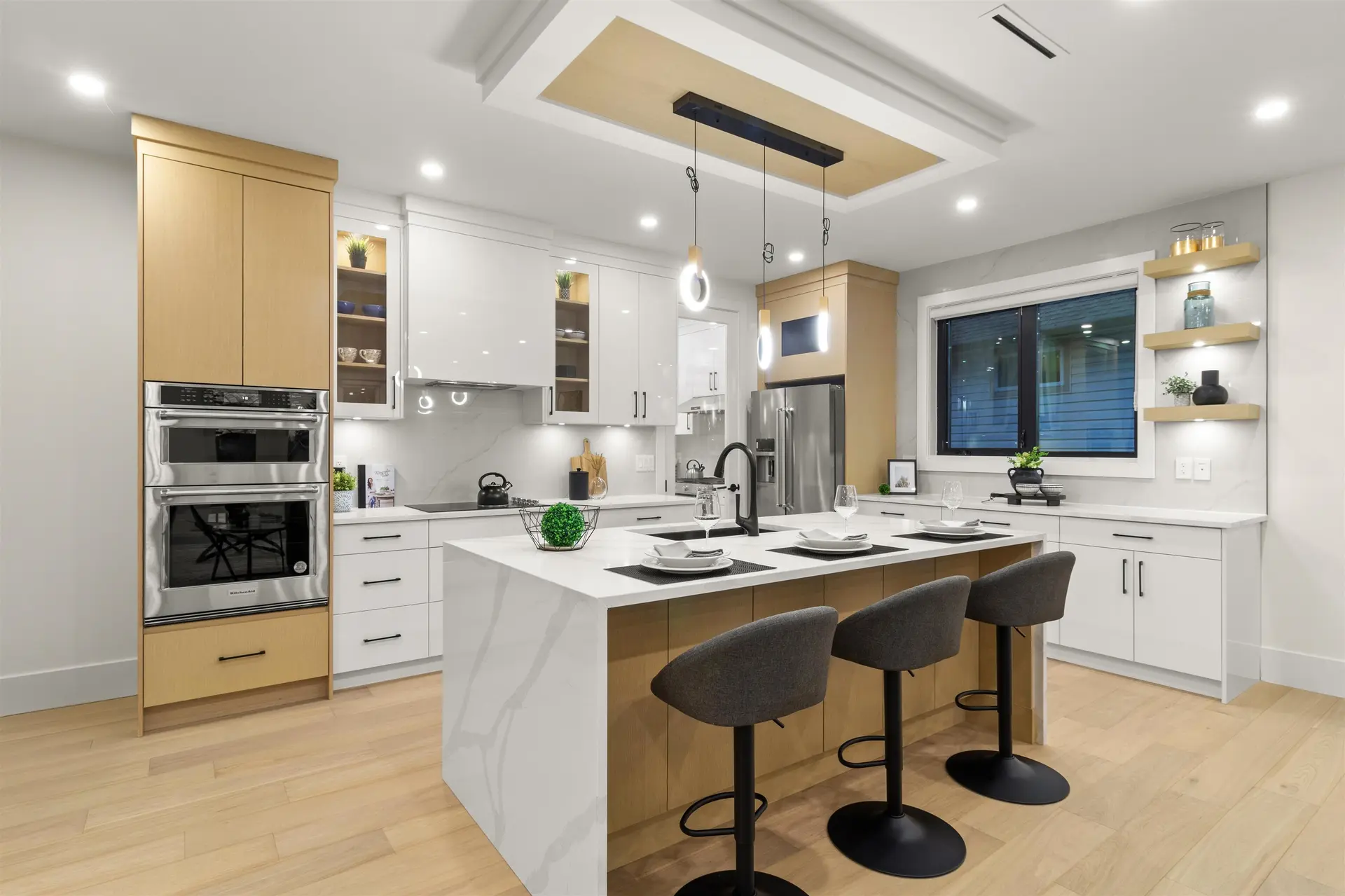 Property at 970 Laurel Court, Coquitlam, BC